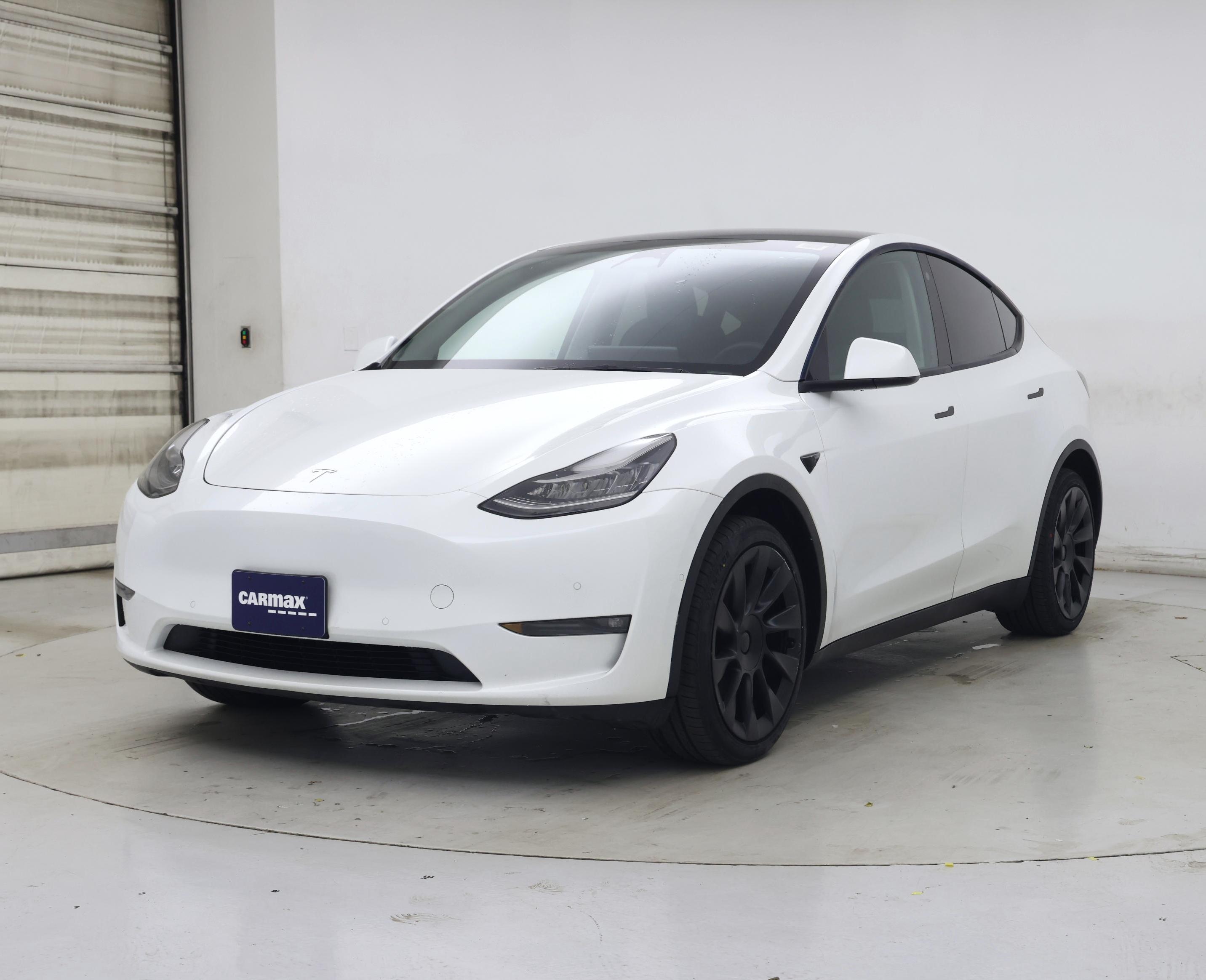 Thumbnail: 2023 Tesla Model Y - 4