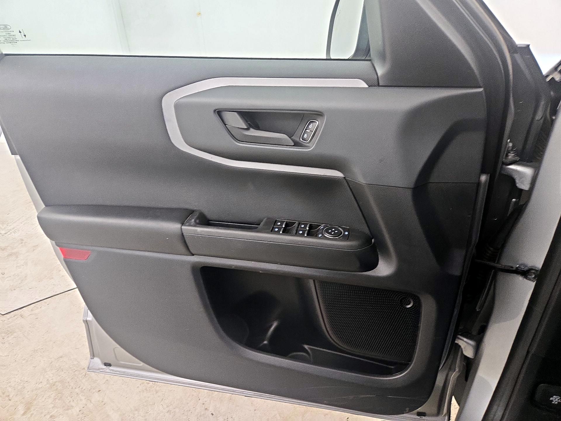 Thumbnail: 2021 Ford Bronco Sport - 12