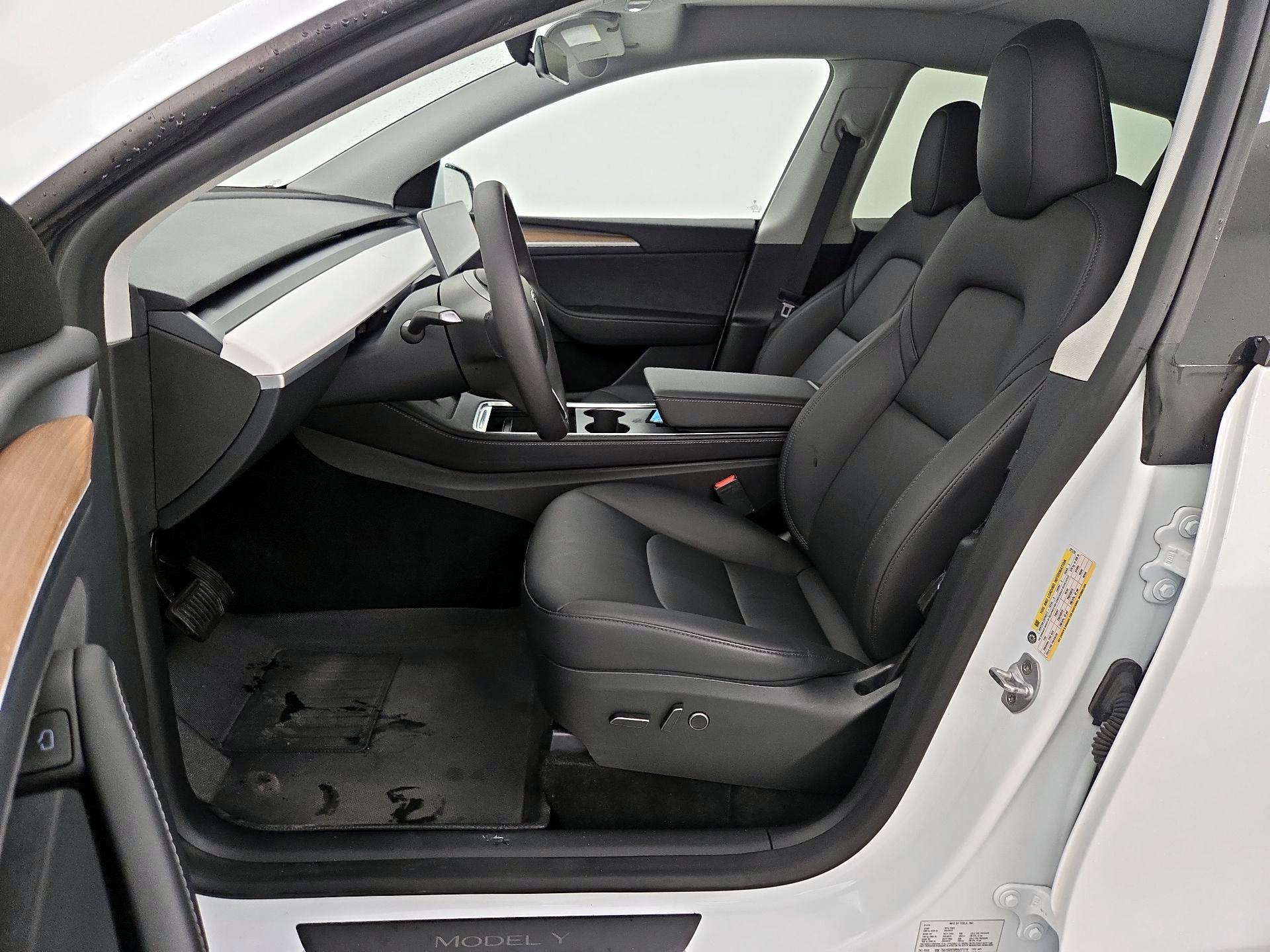 Thumbnail: 2024 Tesla Model Y - 11