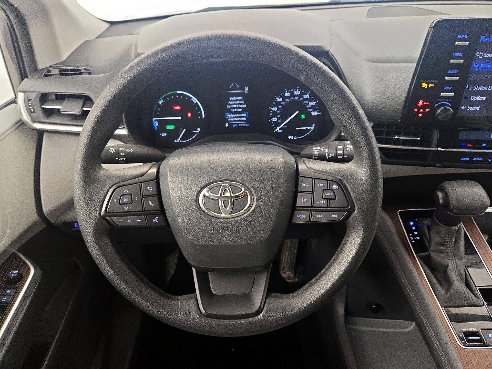 Thumbnail: 2022 Toyota Sienna - 10