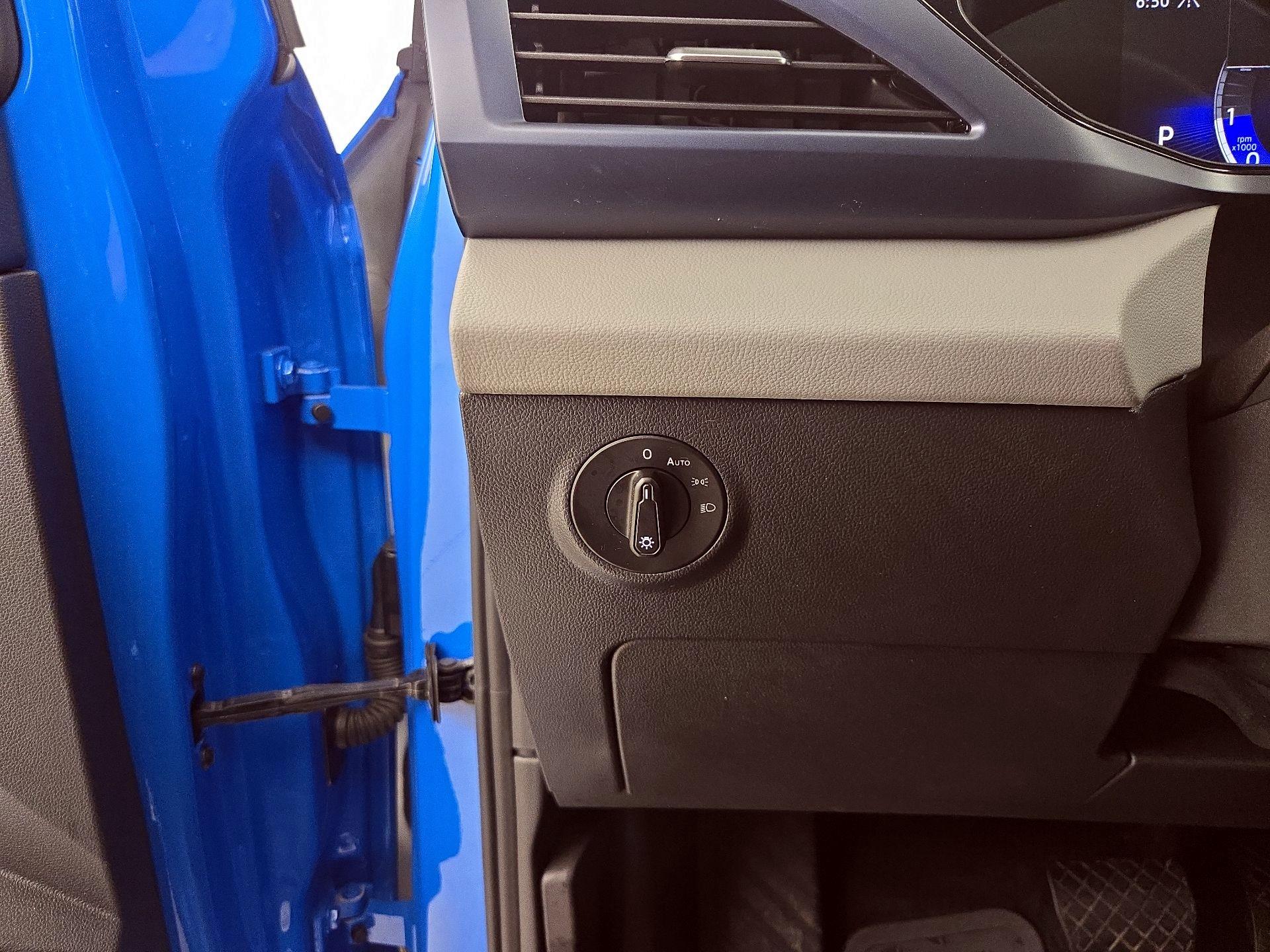 Thumbnail: 2023 Volkswagen Taos - 13