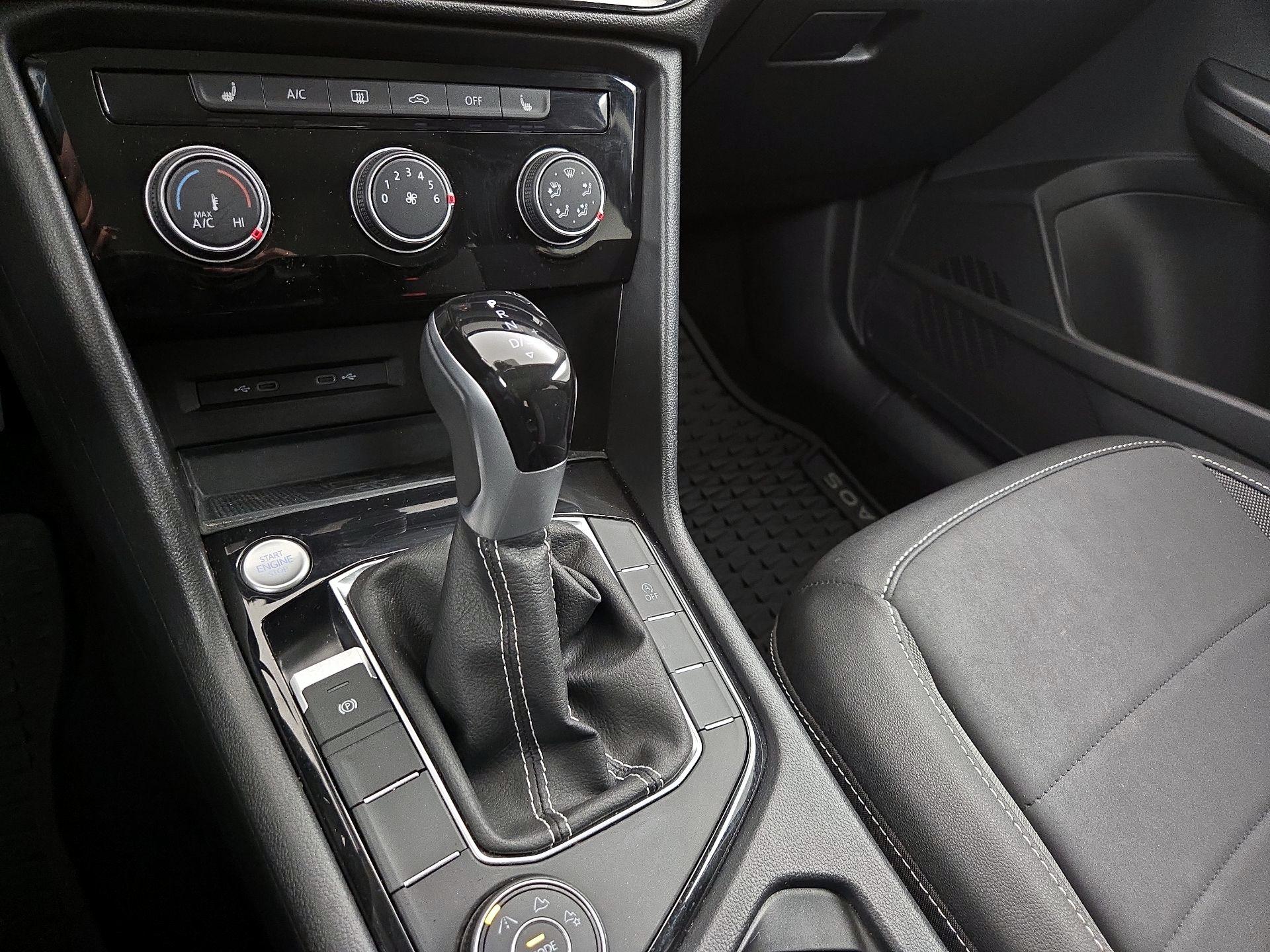 Thumbnail: 2023 Volkswagen Taos - 17