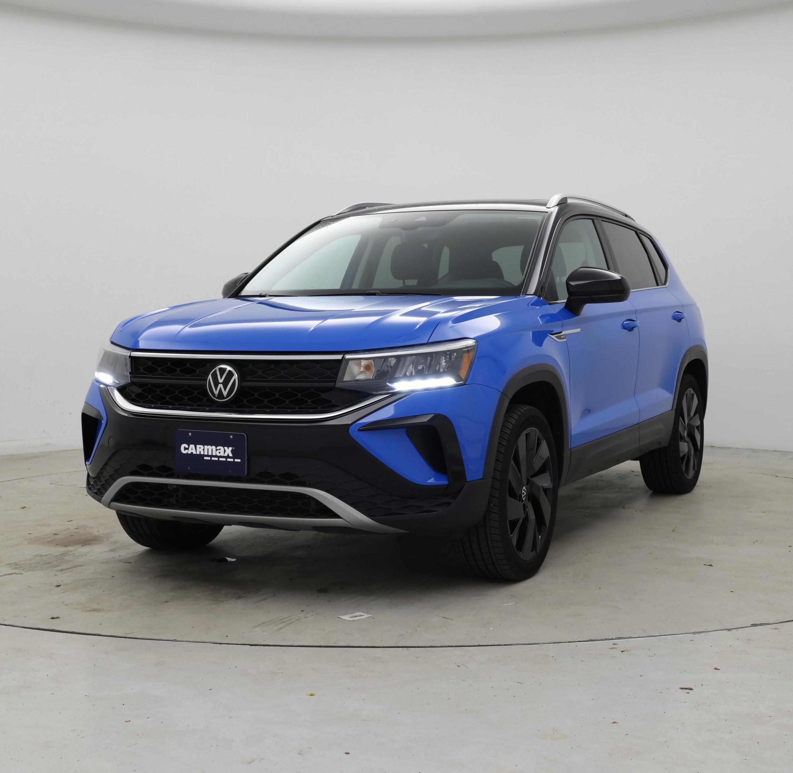 Thumbnail: 2023 Volkswagen Taos - 4