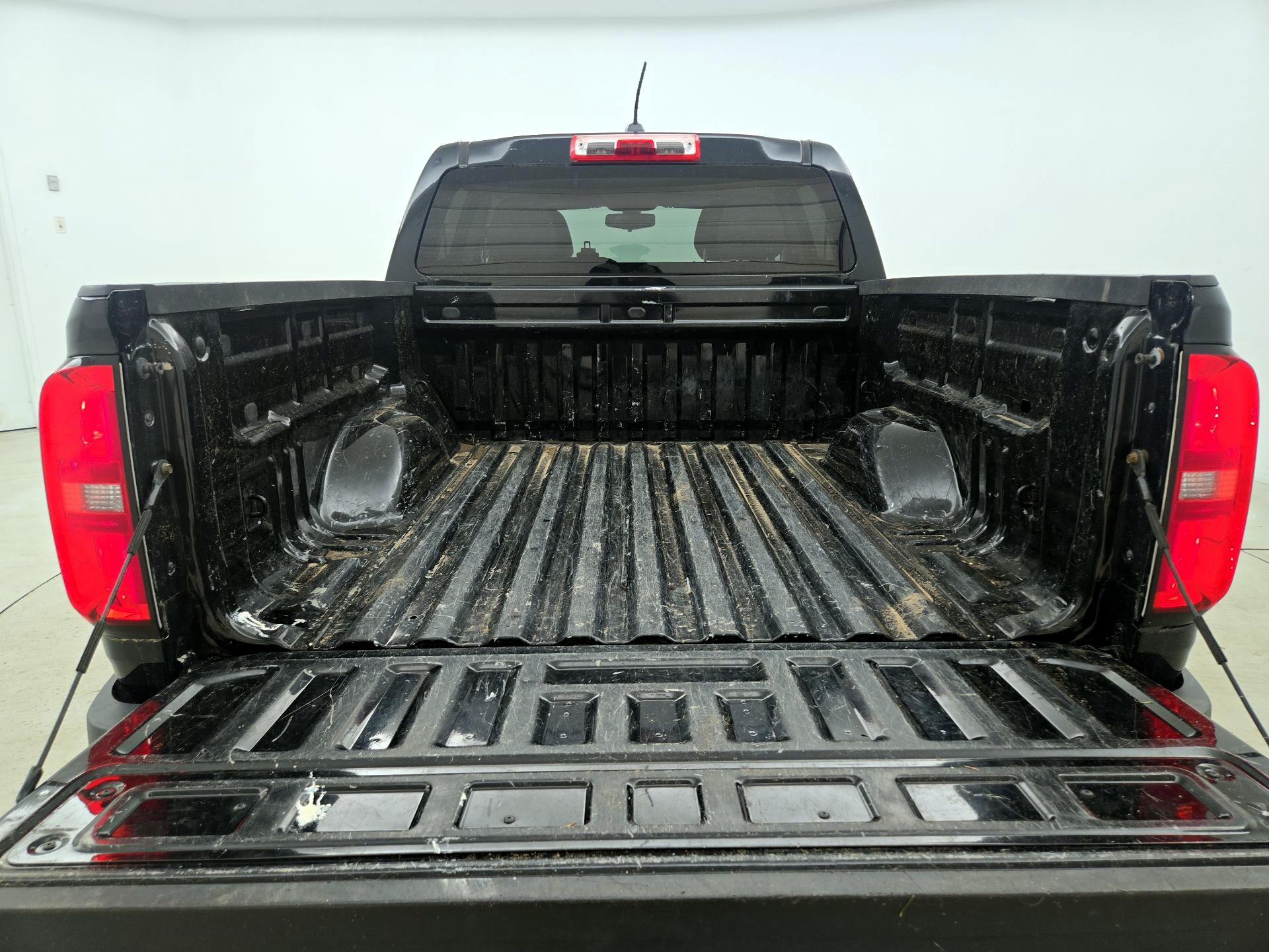 Thumbnail: 2018 Chevrolet Colorado - 19