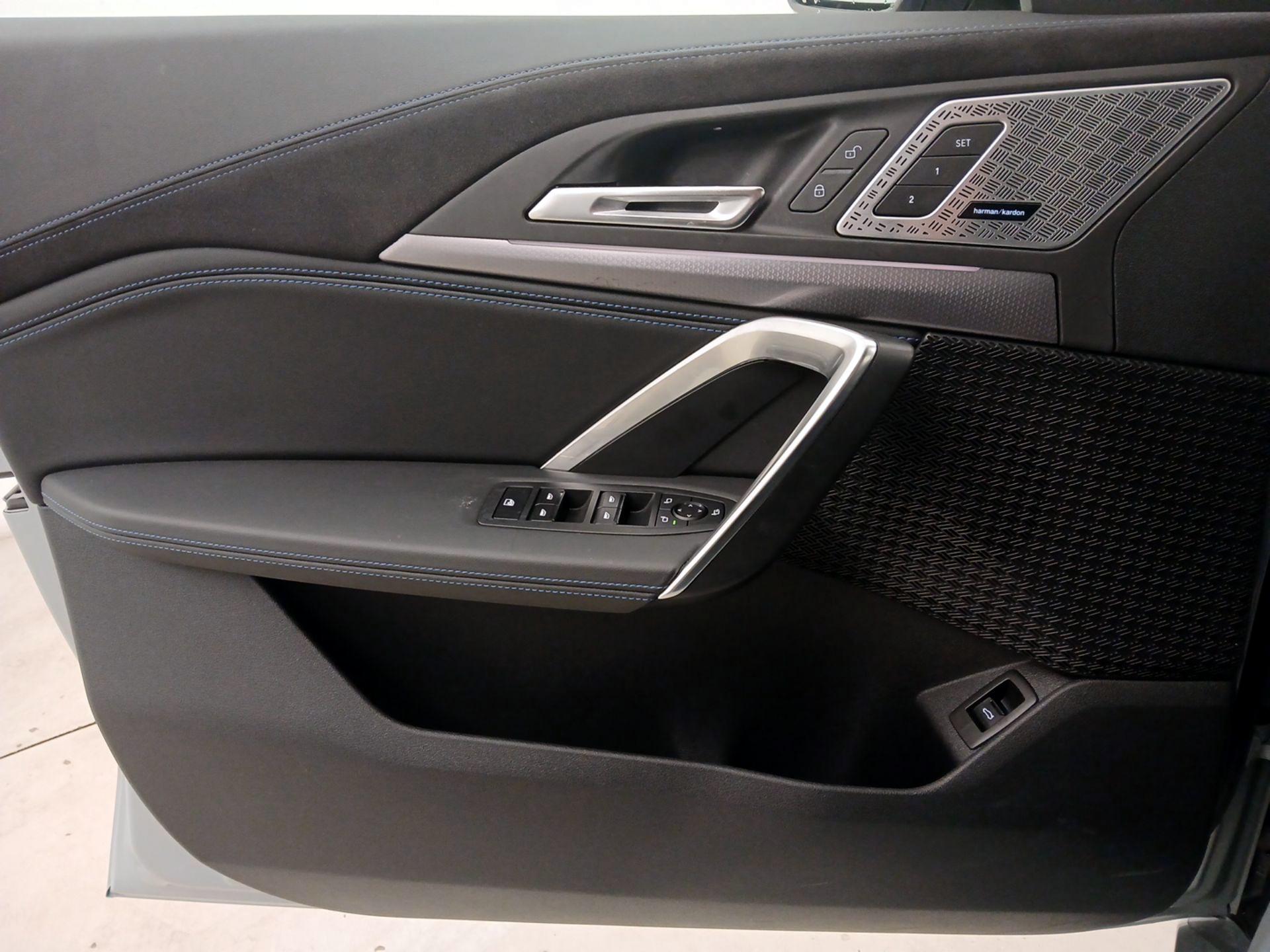 Thumbnail: 2025 BMW X2 - 12