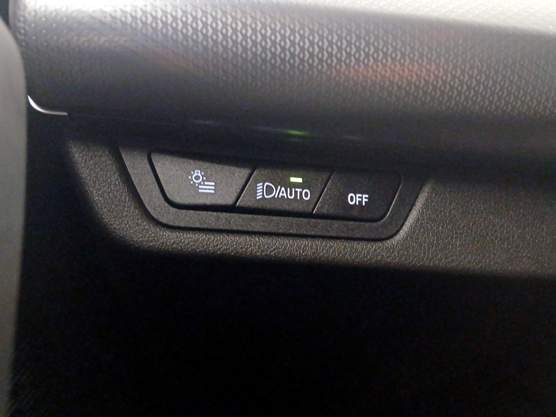 Thumbnail: 2025 BMW X2 - 13