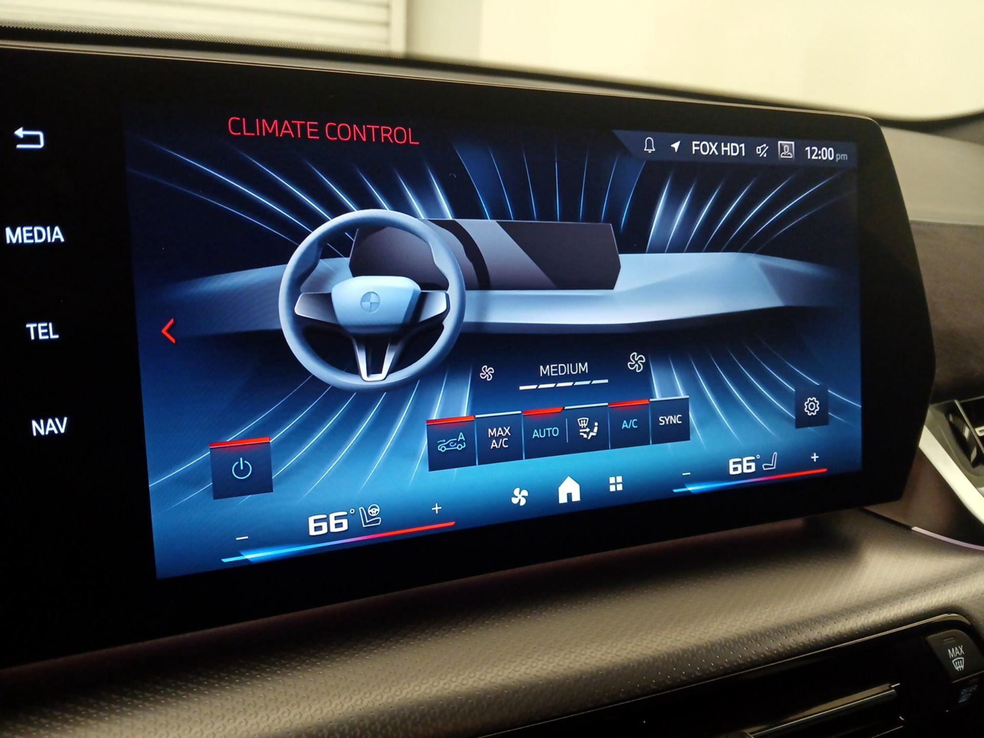 Thumbnail: 2025 BMW X2 - 16