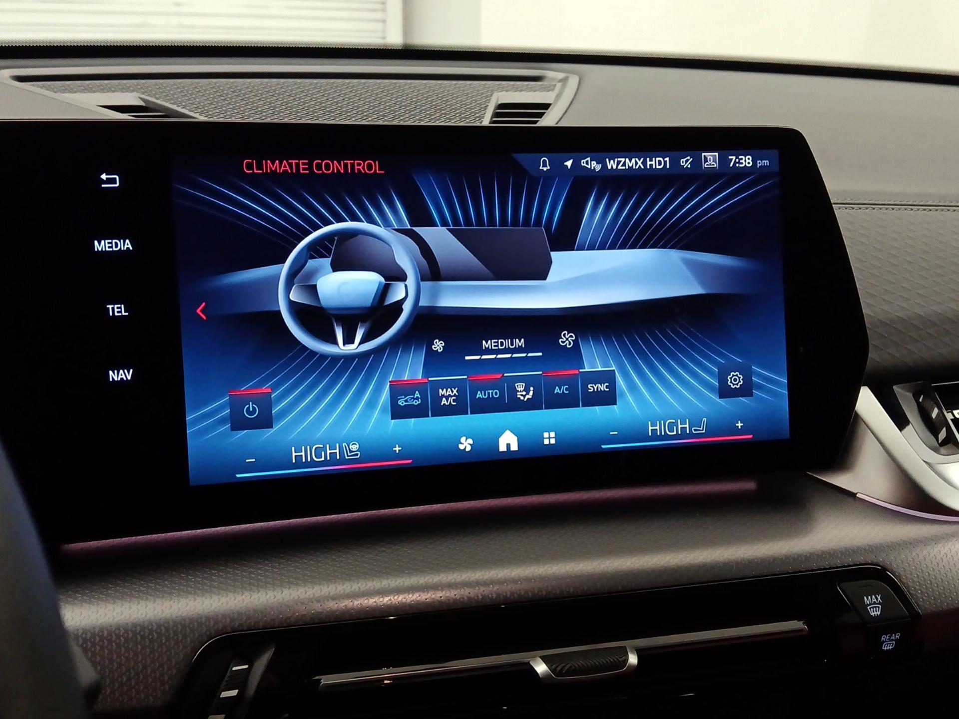 Thumbnail: 2025 BMW X2 - 17