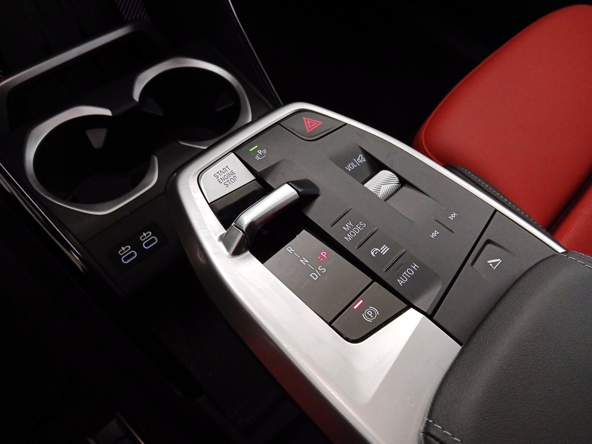 Thumbnail: 2025 BMW X2 - 18