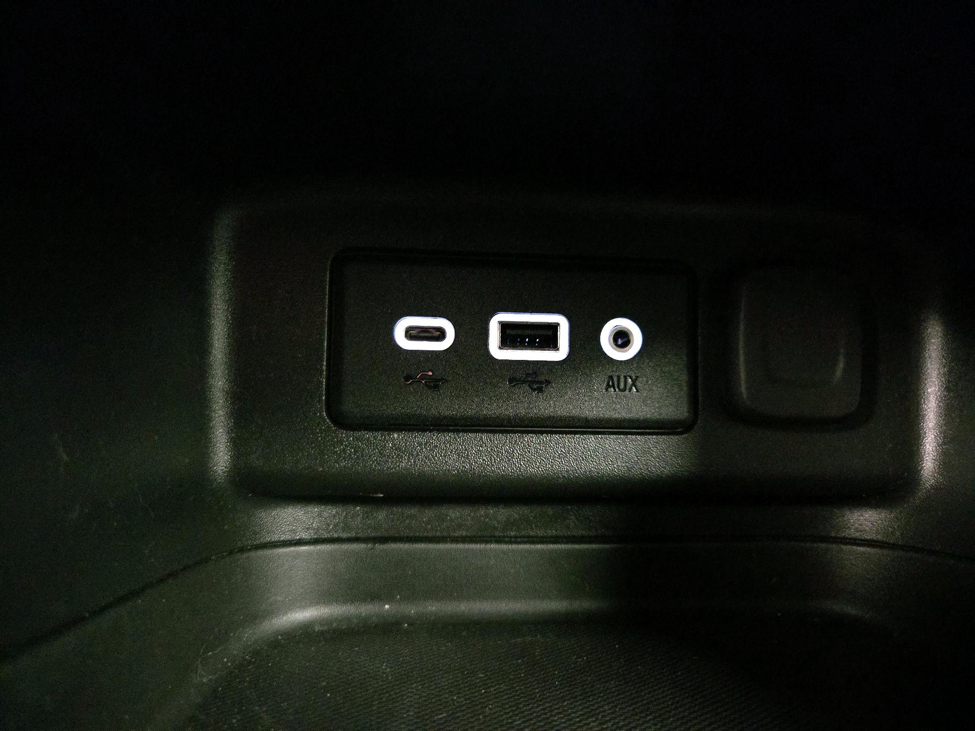 Thumbnail: 2019 Chevrolet Equinox - 18