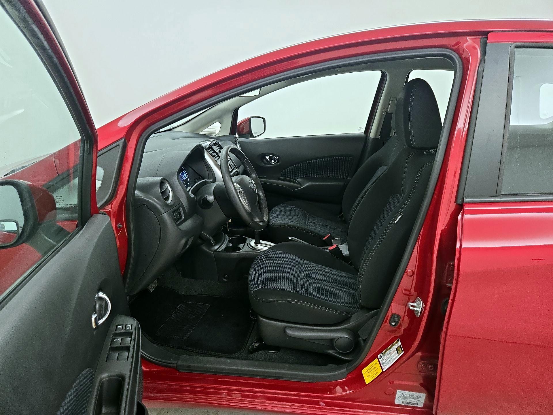 Thumbnail: 2015 Nissan Versa Note - 11