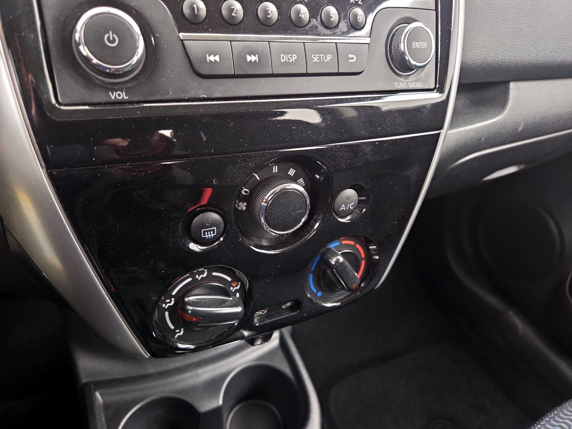 Thumbnail: 2015 Nissan Versa Note - 15