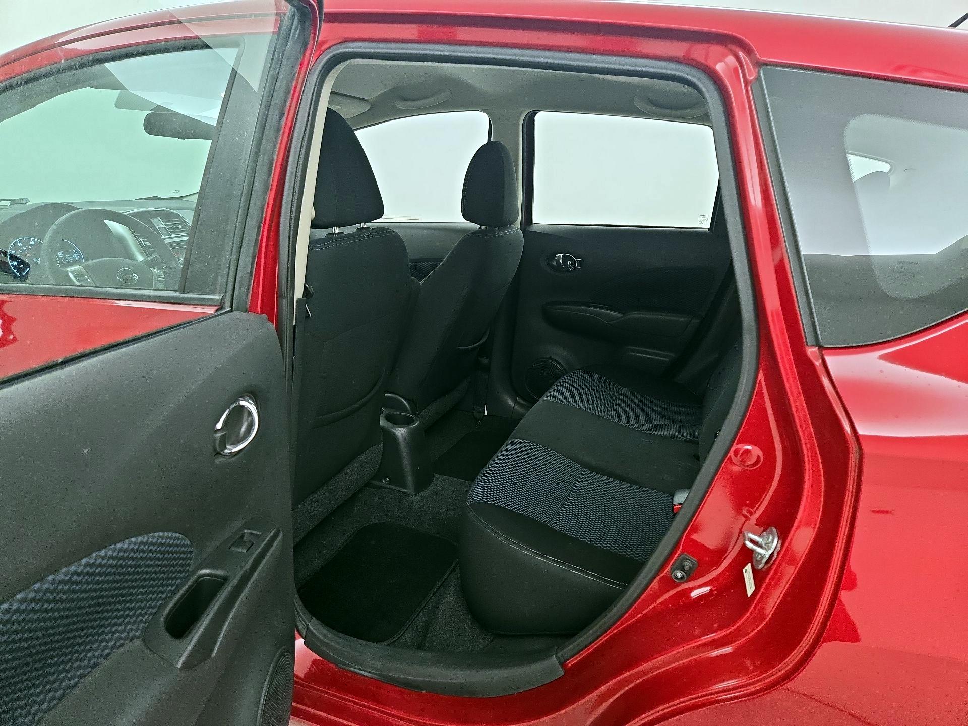 Thumbnail: 2015 Nissan Versa Note - 18