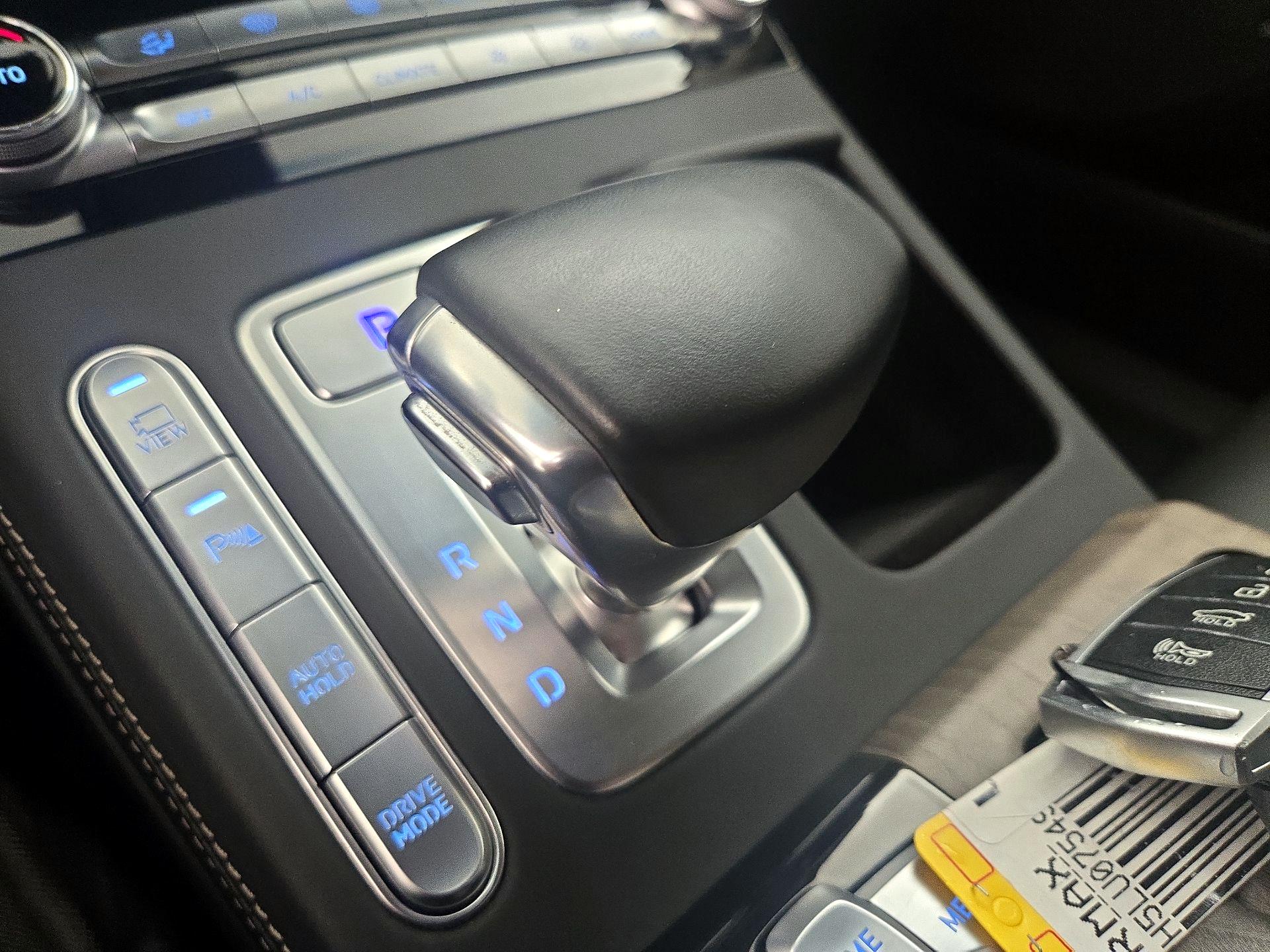 Thumbnail: 2020 Genesis G90 - 17