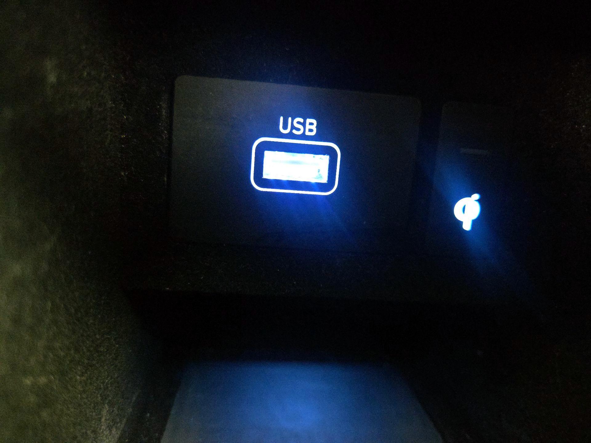 Thumbnail: 2020 Genesis G90 - 18