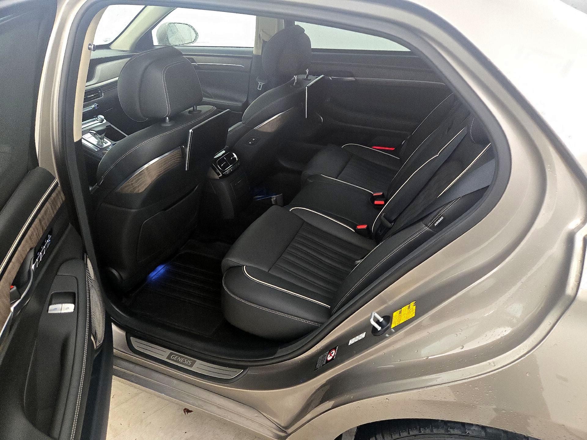 Thumbnail: 2020 Genesis G90 - 20