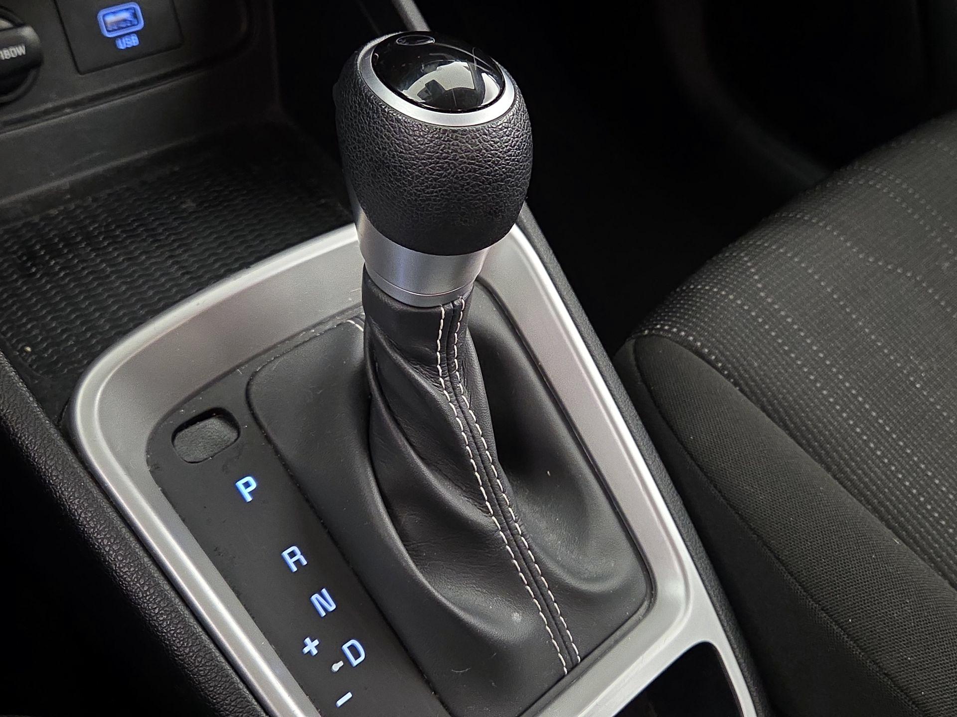 Thumbnail: 2021 Hyundai Venue - 17