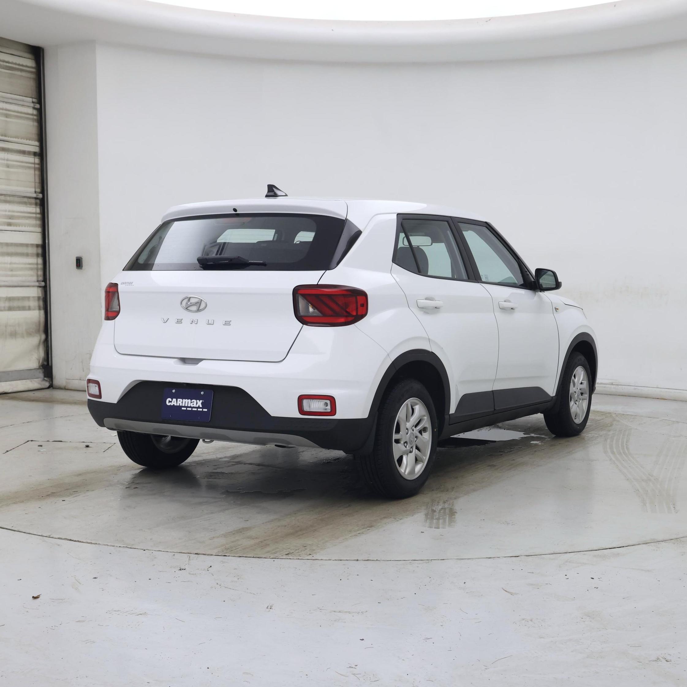 Thumbnail: 2021 Hyundai Venue - 8