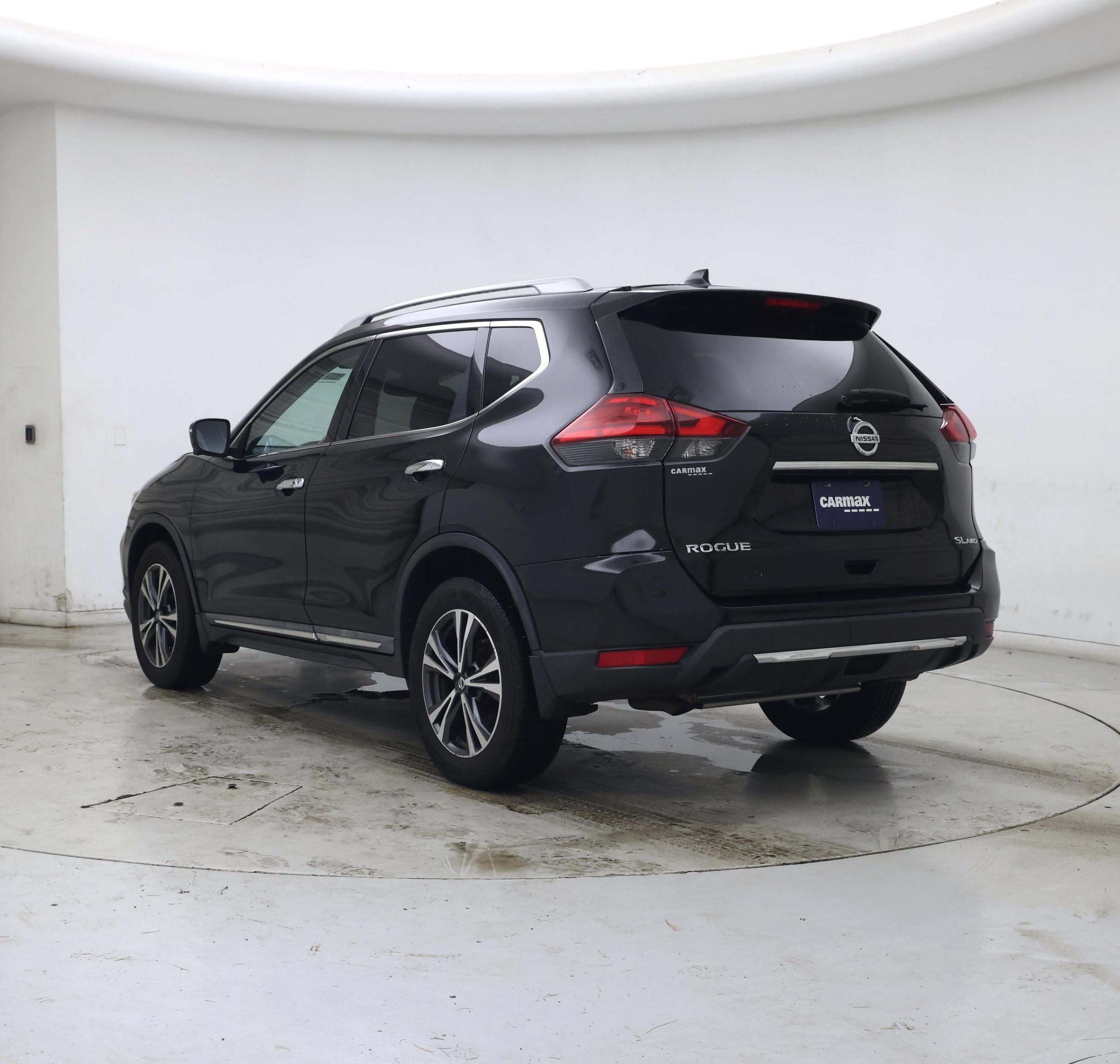 Thumbnail: 2017 Nissan Rogue - 2