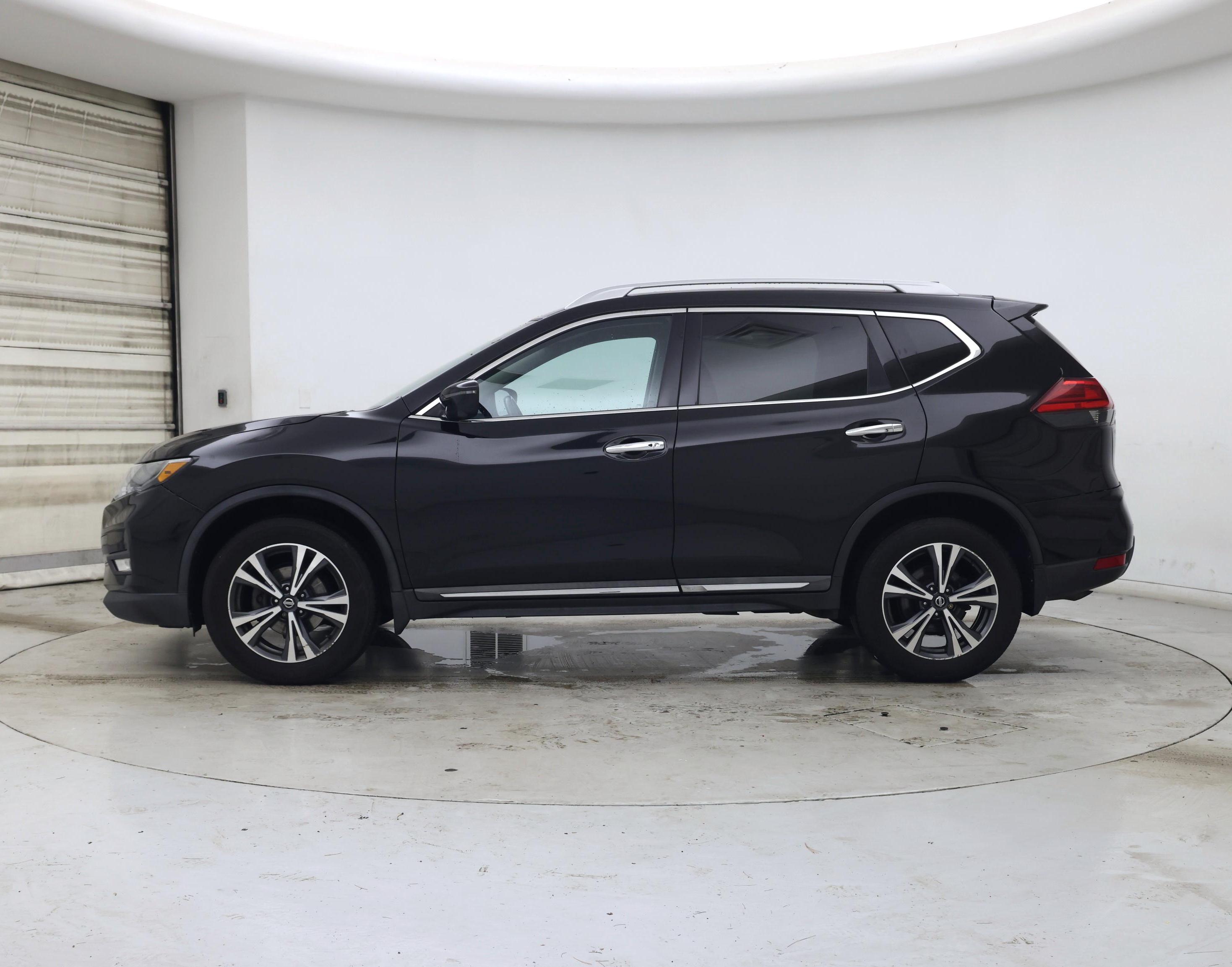 Thumbnail: 2017 Nissan Rogue - 3