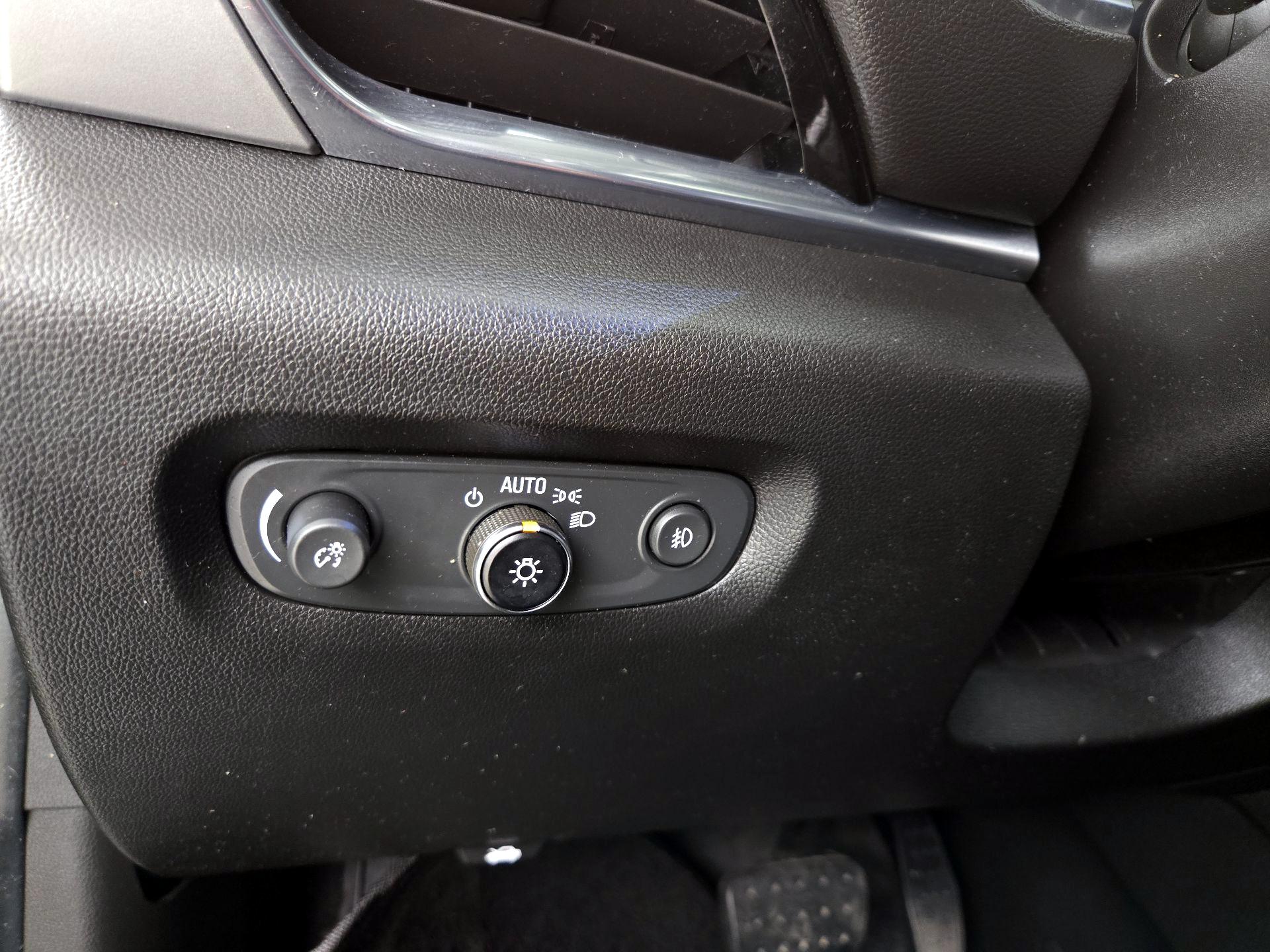 Thumbnail: 2019 Chevrolet Traverse - 13