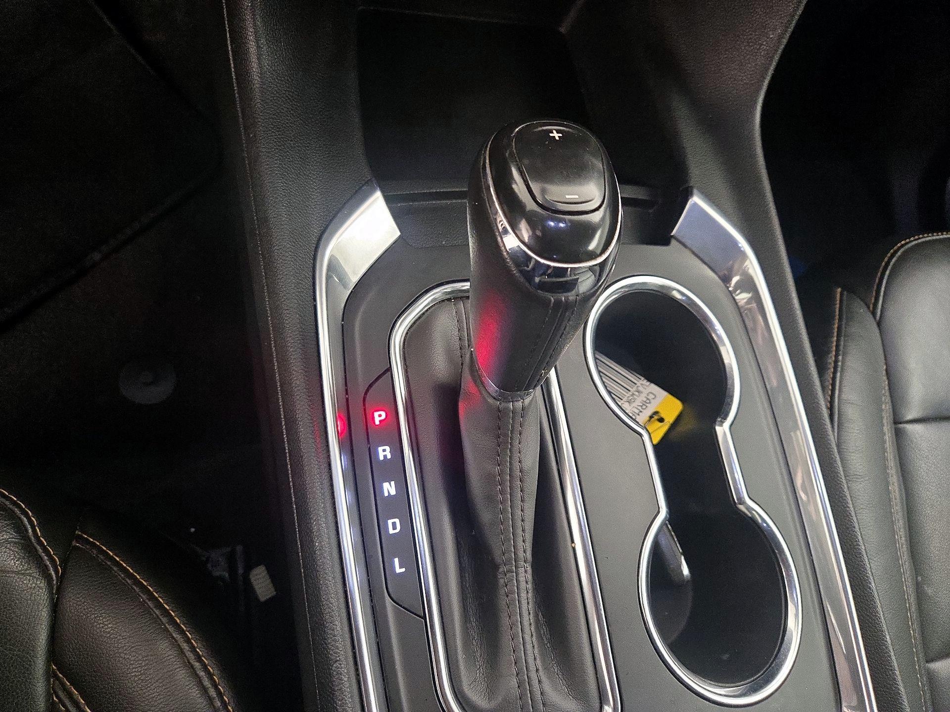 Thumbnail: 2019 Chevrolet Traverse - 18