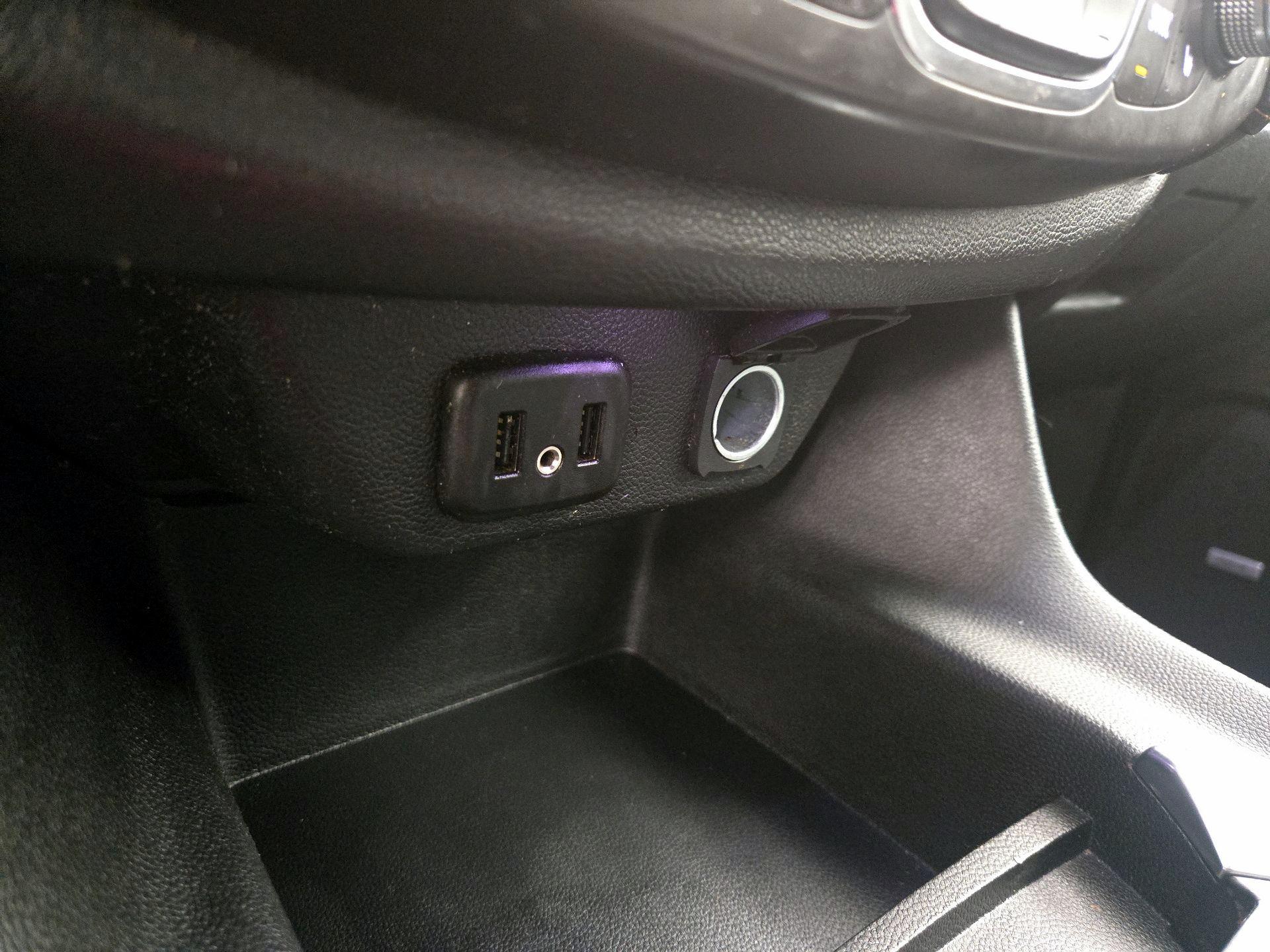 Thumbnail: 2019 Chevrolet Traverse - 19