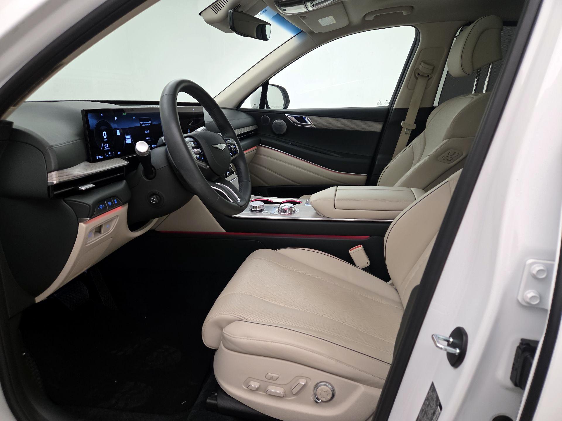 Thumbnail: 2025 Genesis GV80 - 11