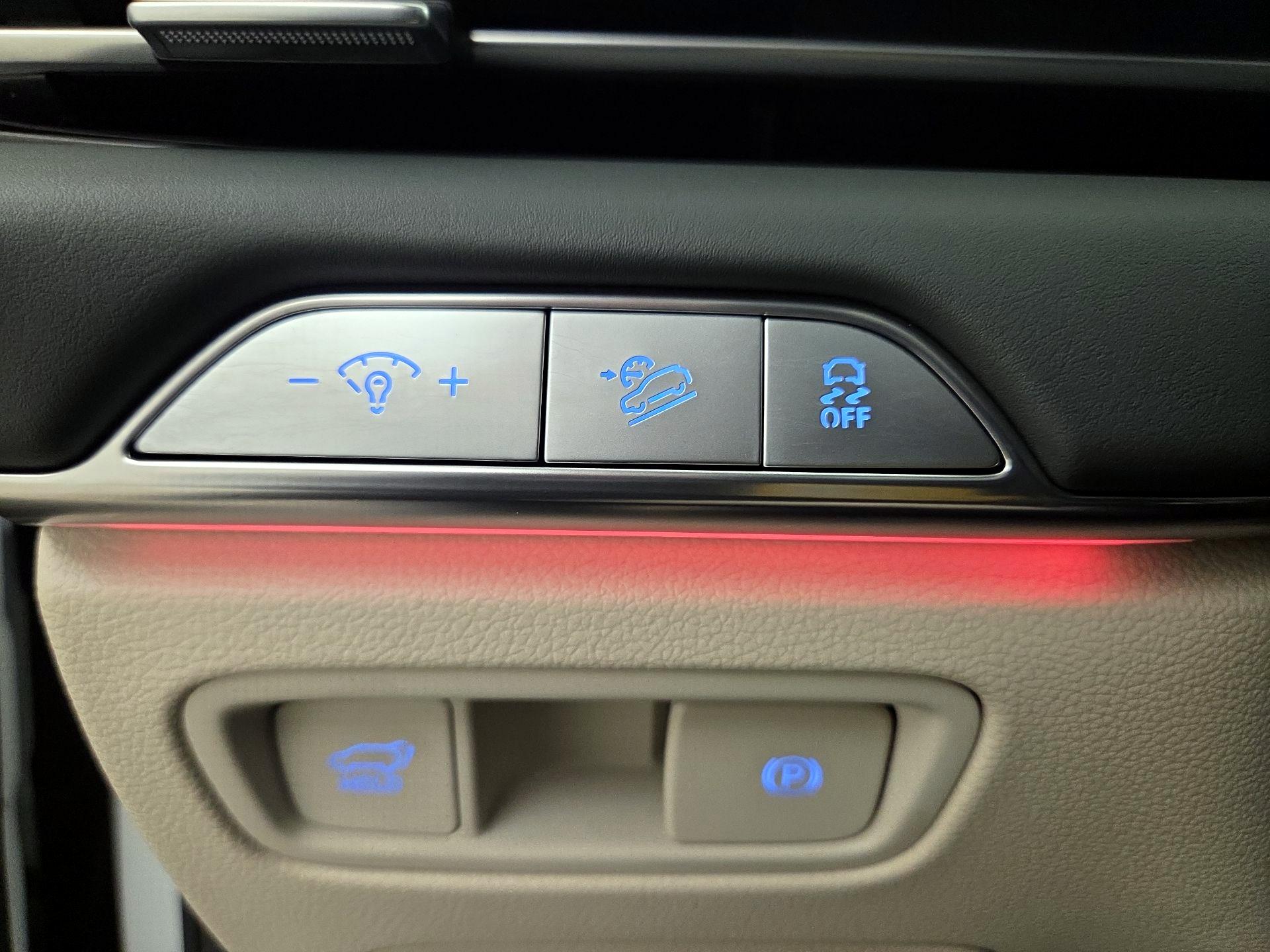 Thumbnail: 2025 Genesis GV80 - 13