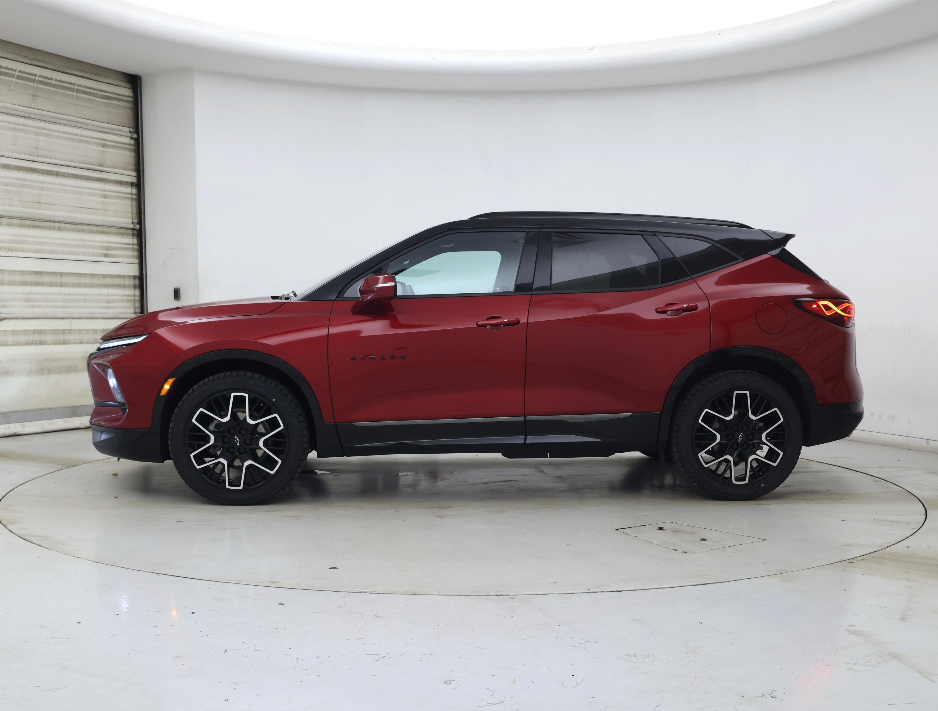 Thumbnail: 2023 Chevrolet Blazer - 3