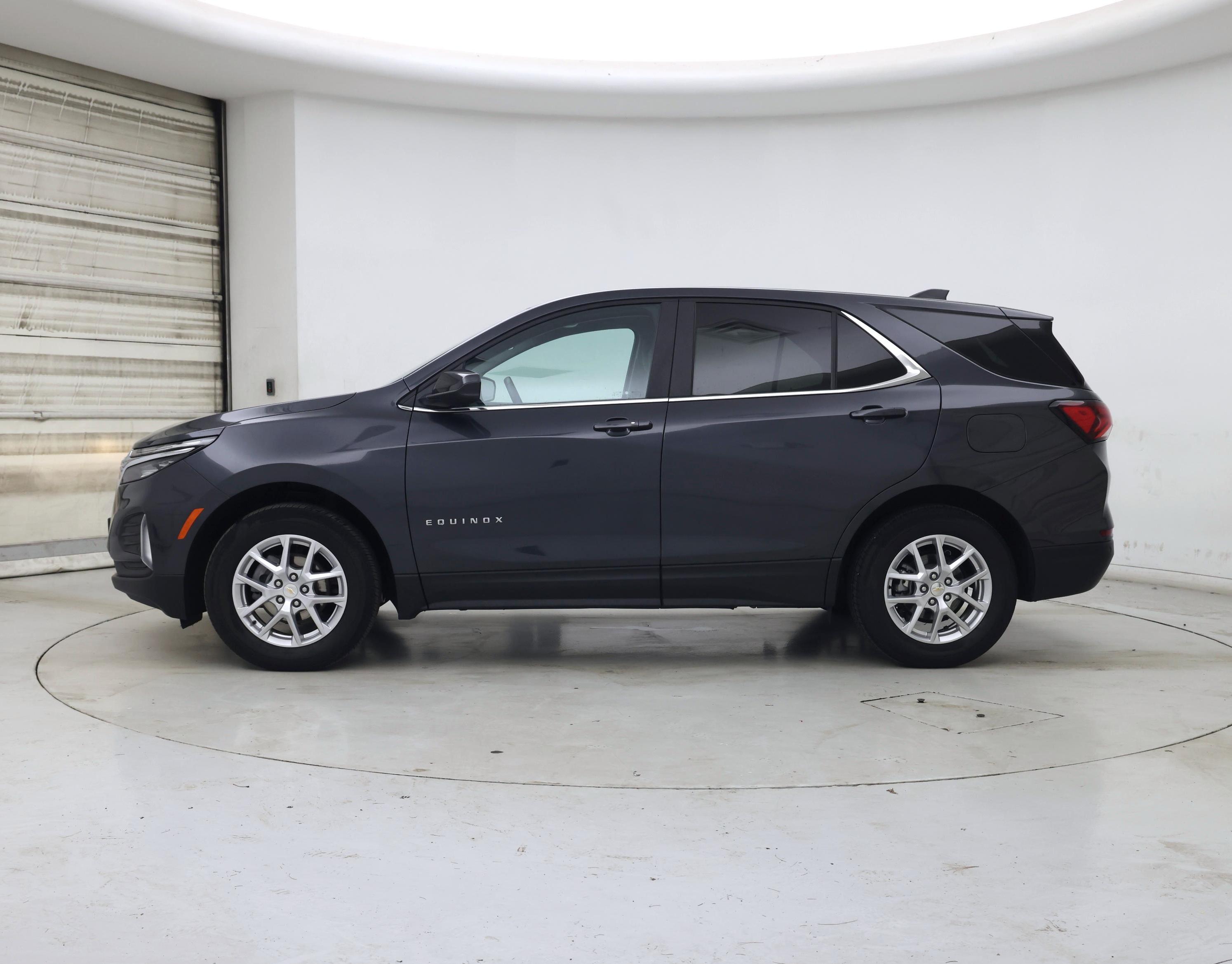 Thumbnail: 2023 Chevrolet Equinox - 3