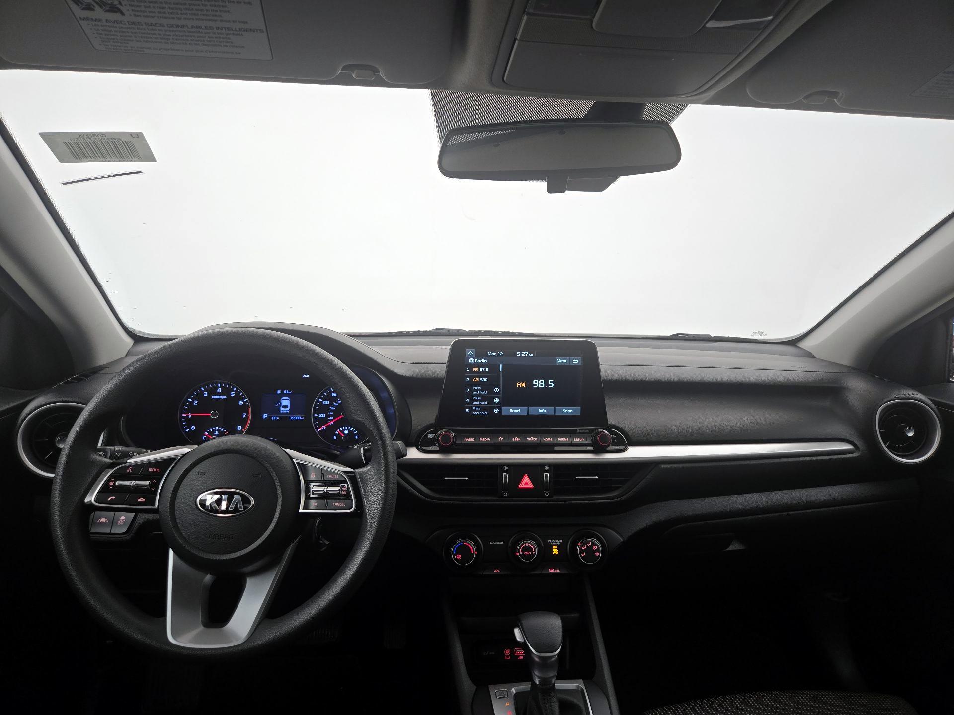 Thumbnail: 2020 Kia Forte - 9