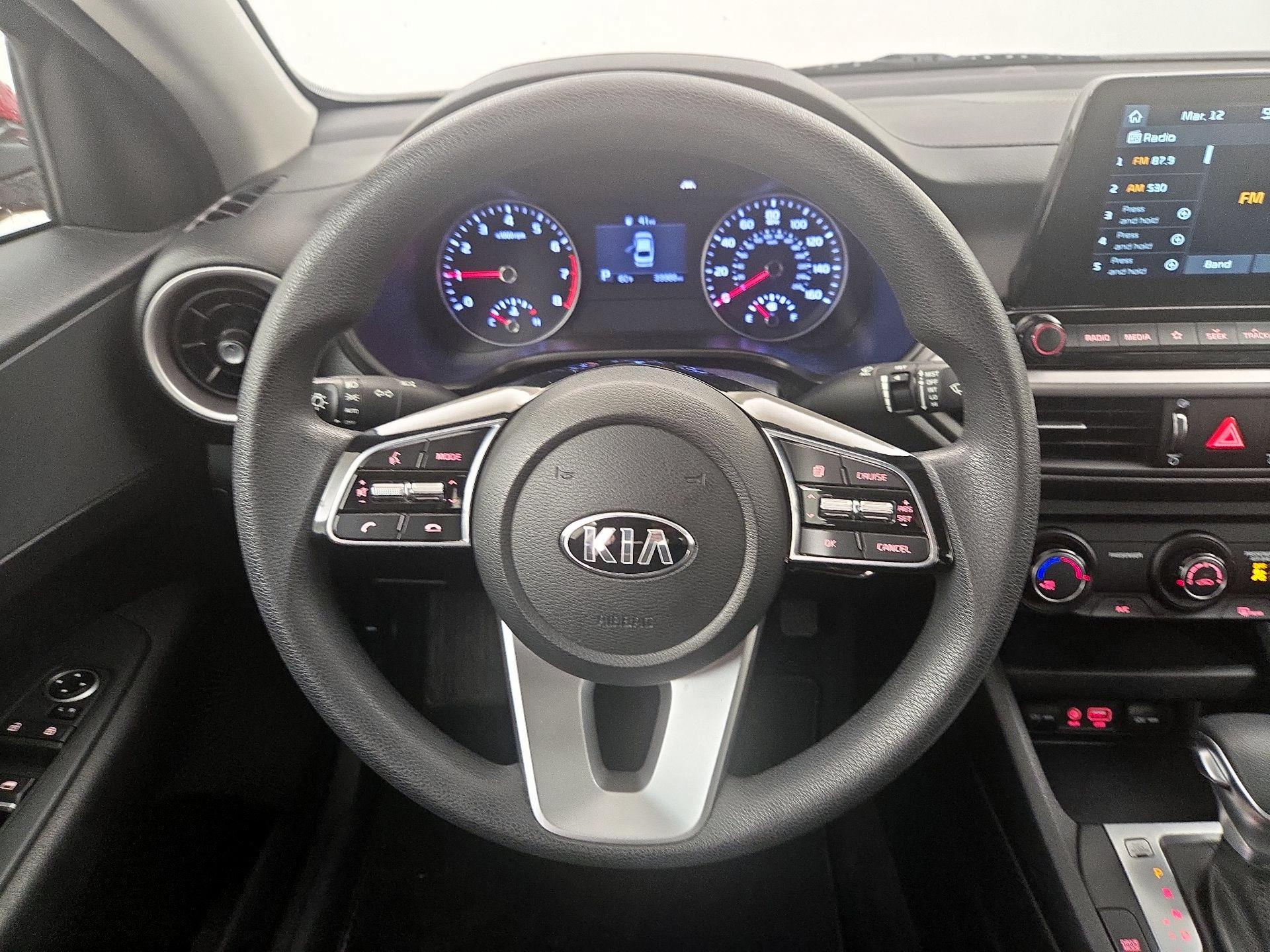 Thumbnail: 2020 Kia Forte - 10