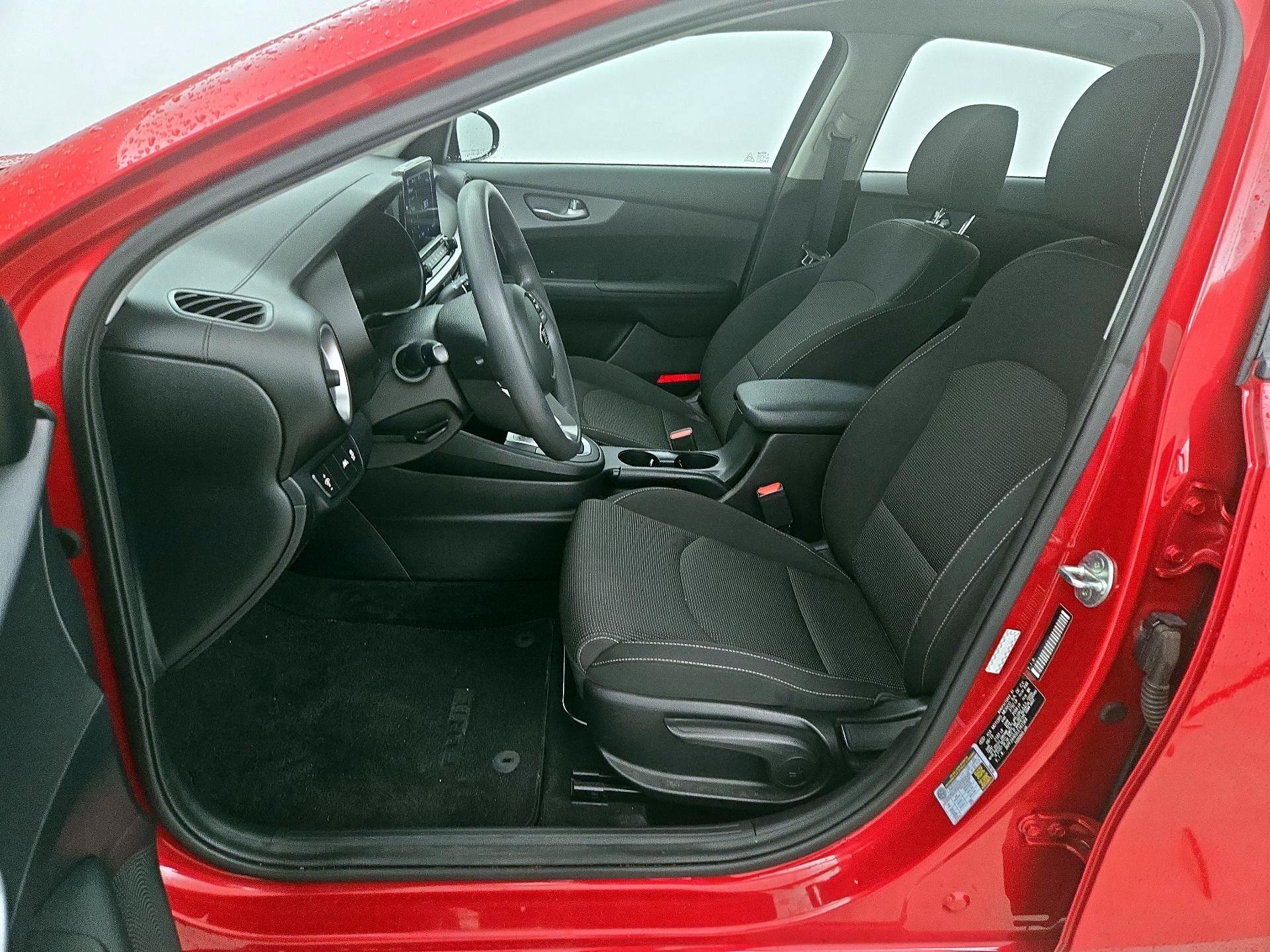 Thumbnail: 2020 Kia Forte - 11