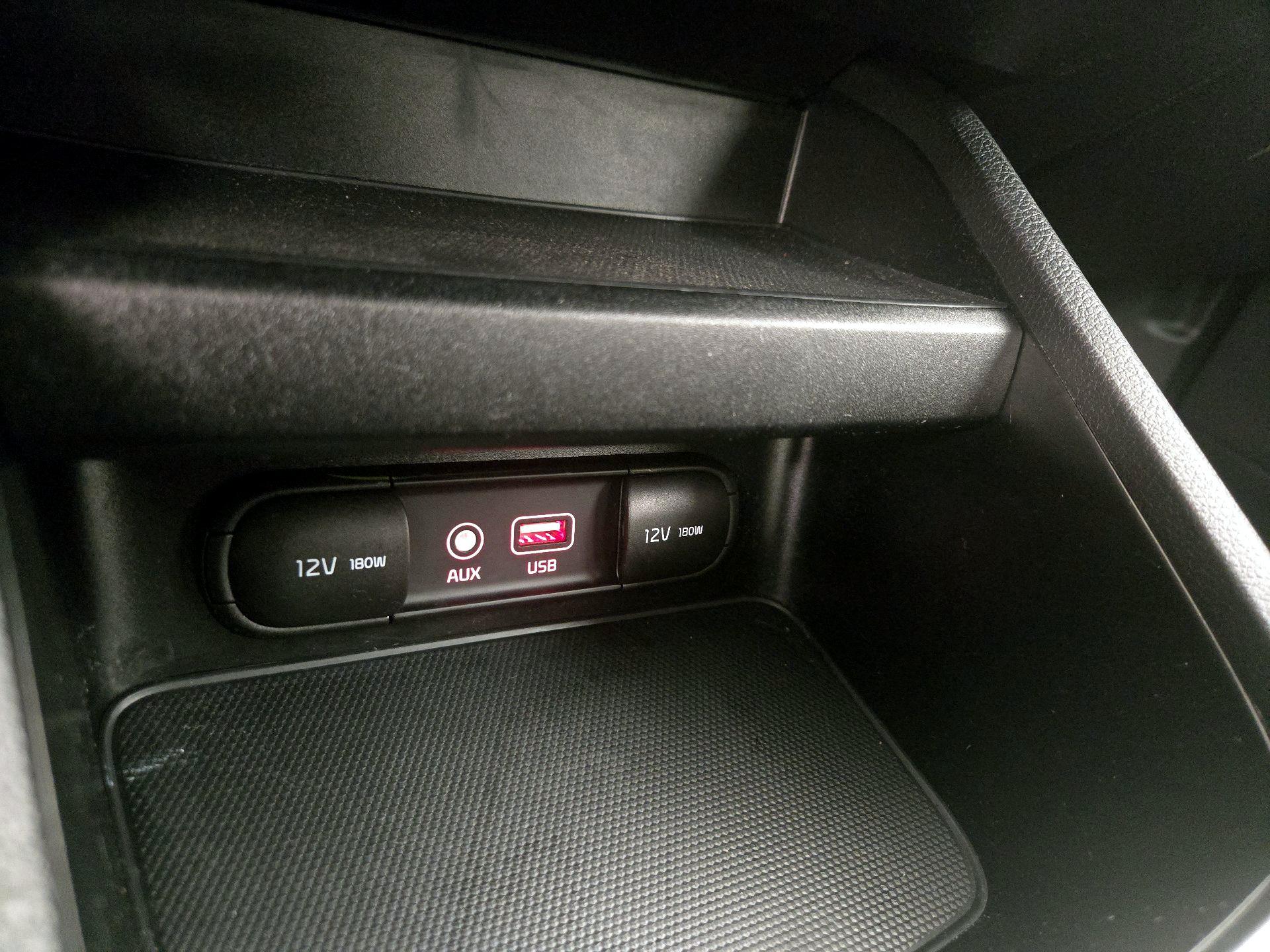 Thumbnail: 2020 Kia Forte - 18