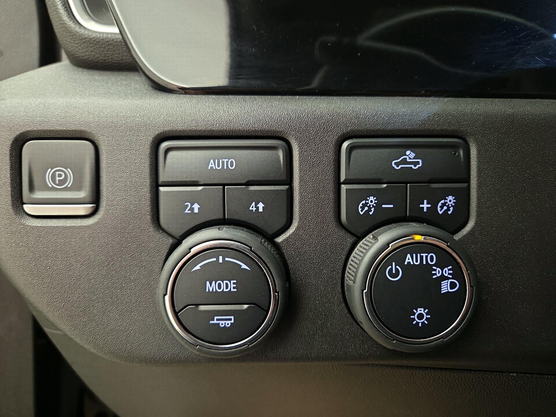 Thumbnail: 2023 Chevrolet Silverado 1500 - 13