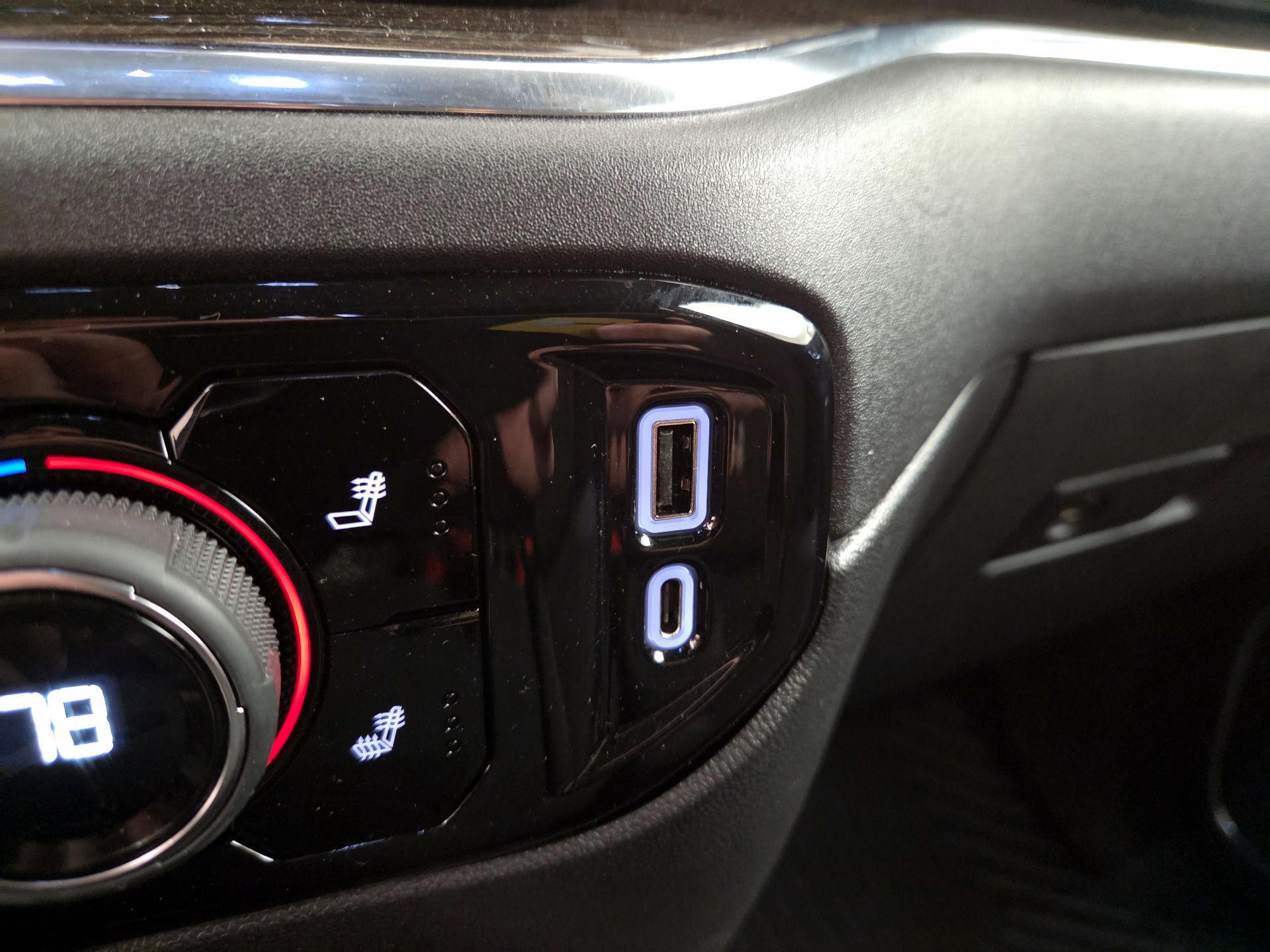 Thumbnail: 2023 Chevrolet Silverado 1500 - 19