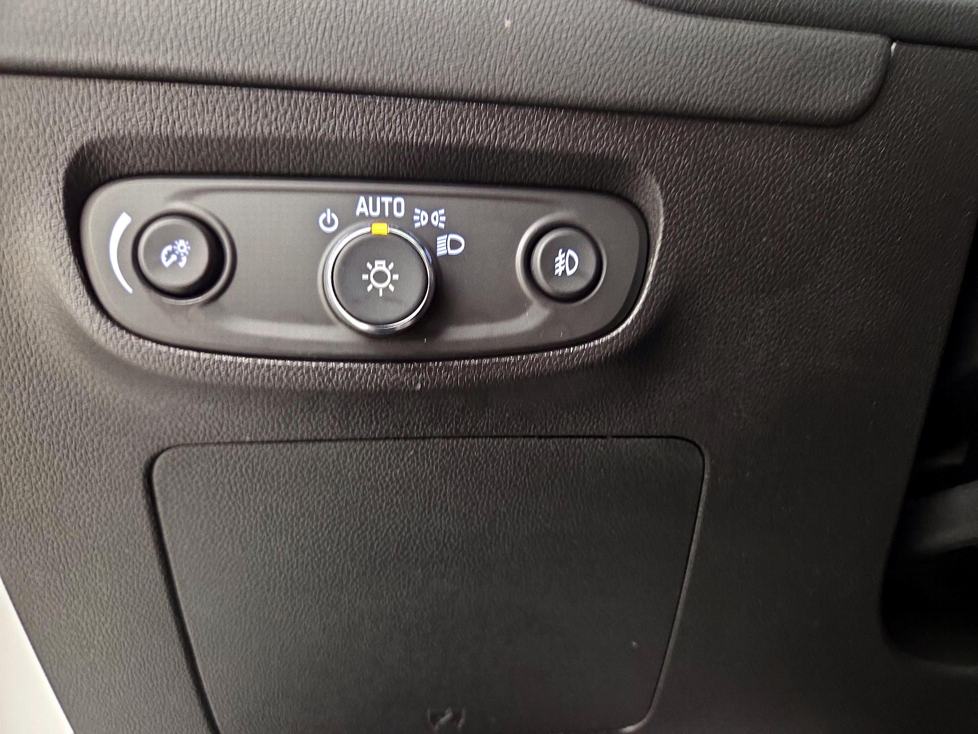 Thumbnail: 2023 Buick Encore GX - 13