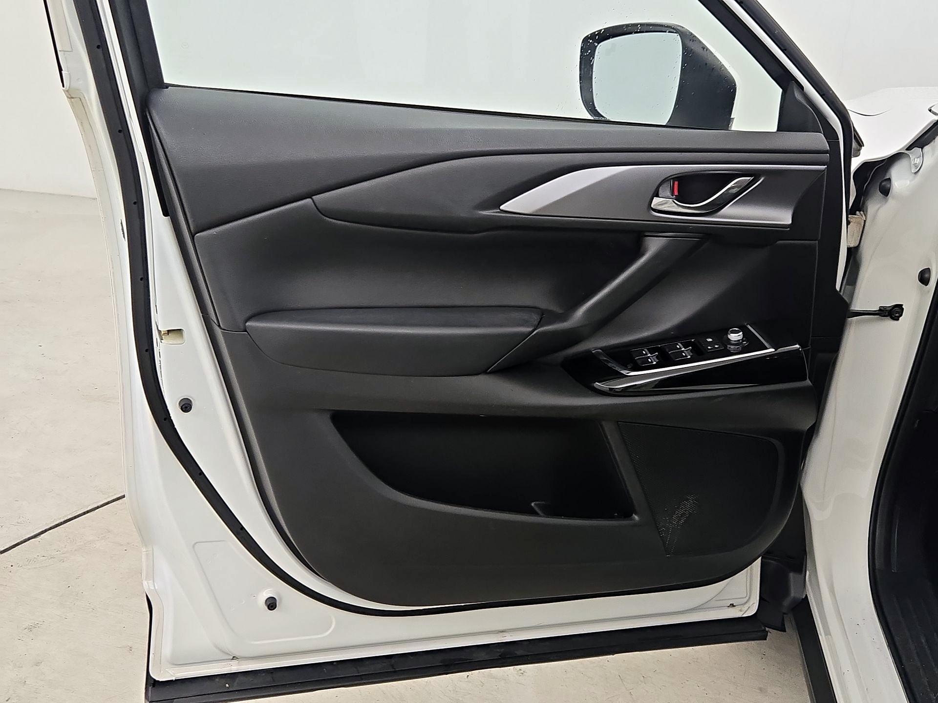 Thumbnail: 2023 Mazda CX-9 - 12