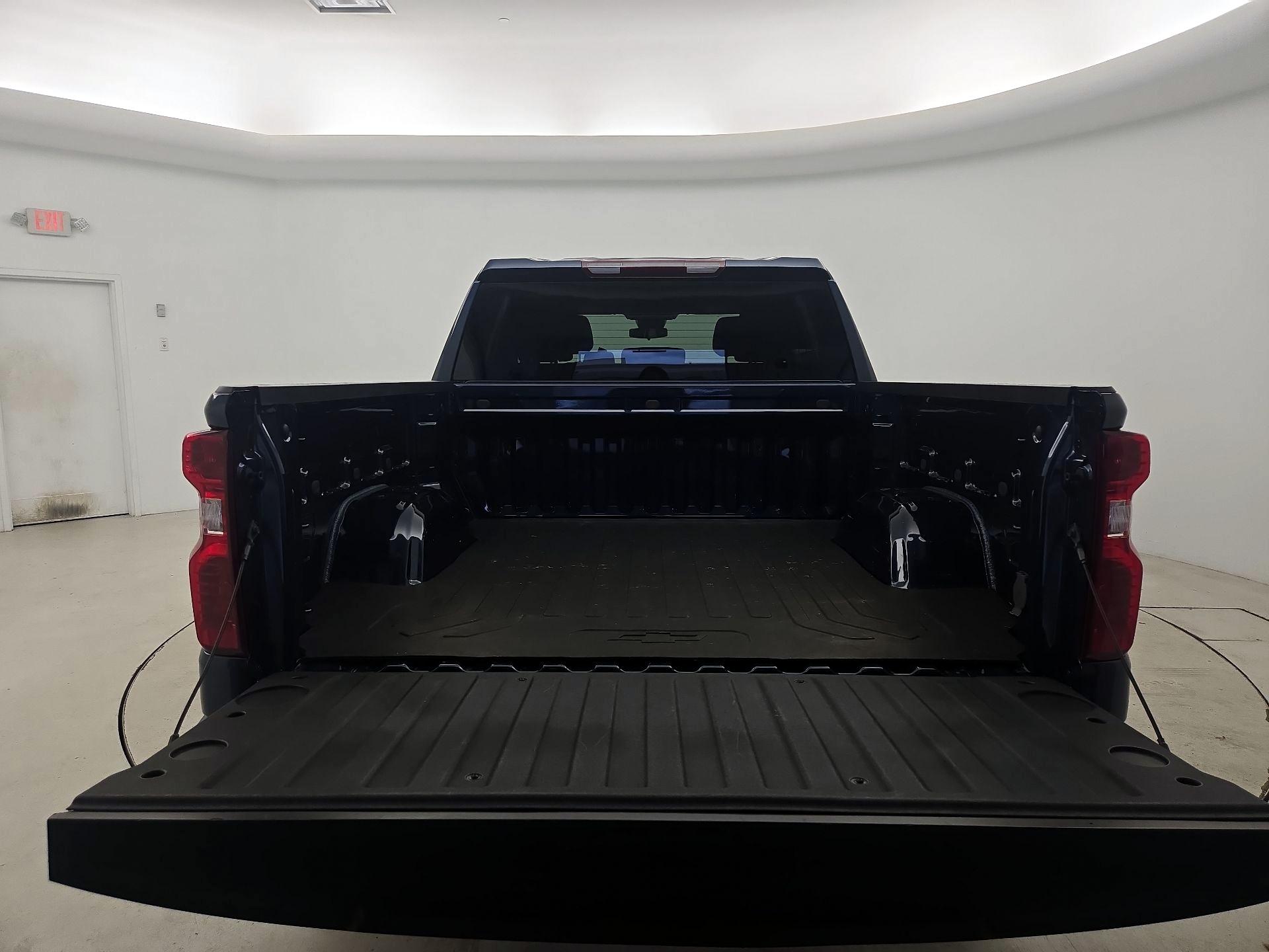 Thumbnail: 2023 Chevrolet Silverado 1500 - 20