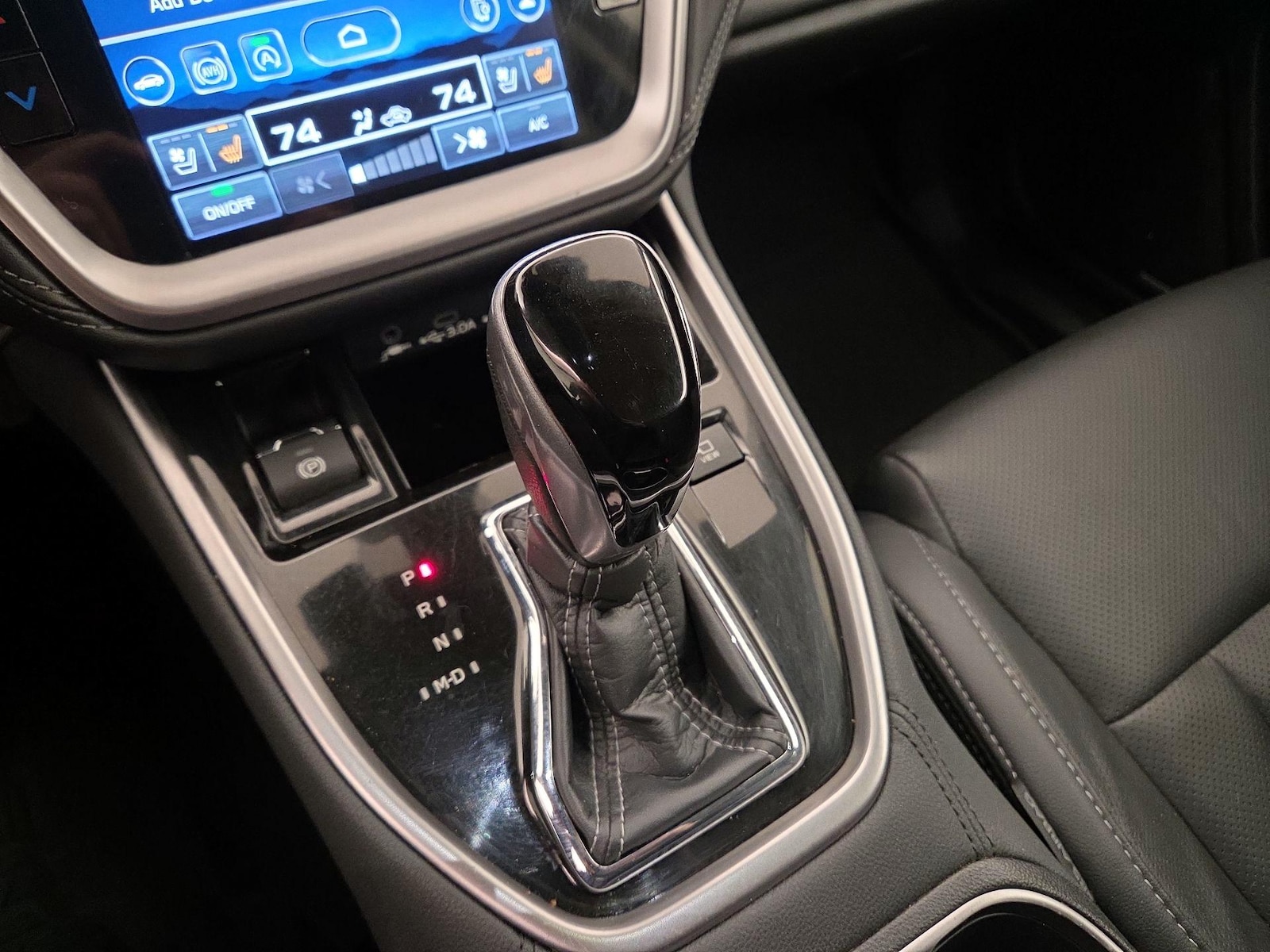 2023 Subaru Outback Touring - Photo 19