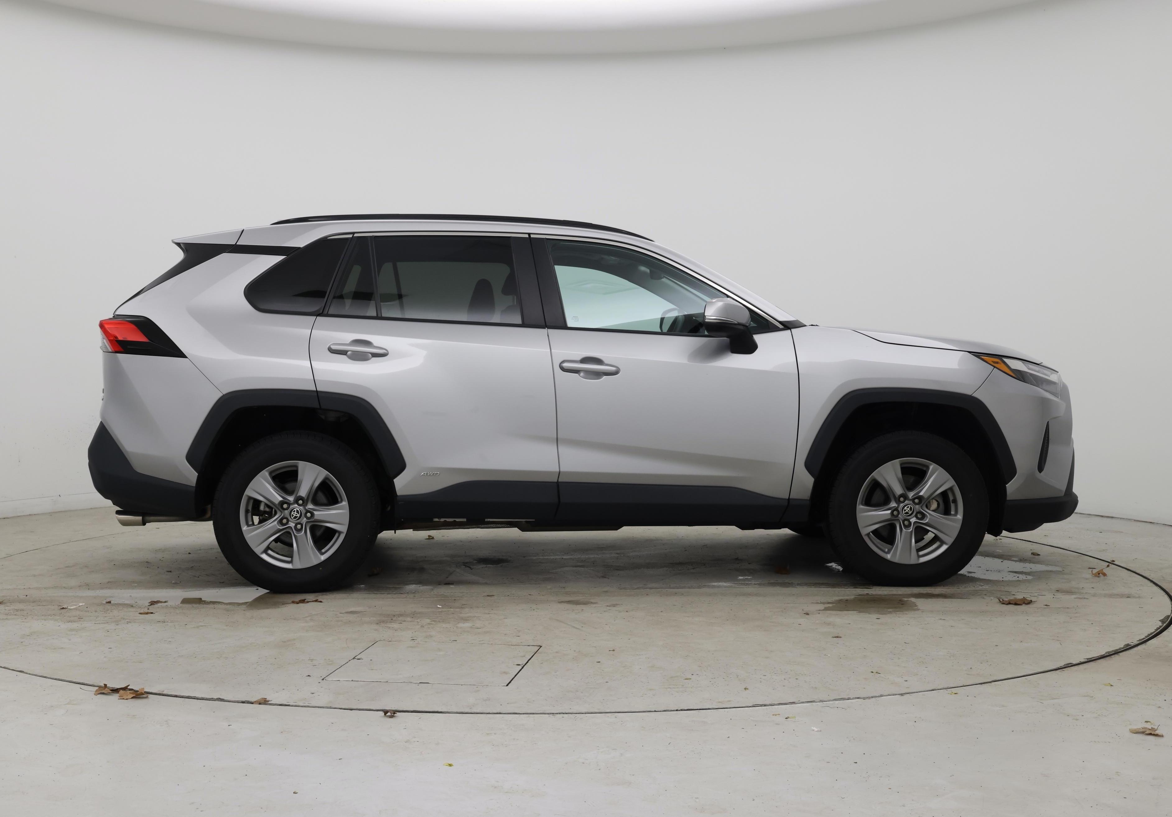 Thumbnail: 2022 Toyota RAV4 - 7