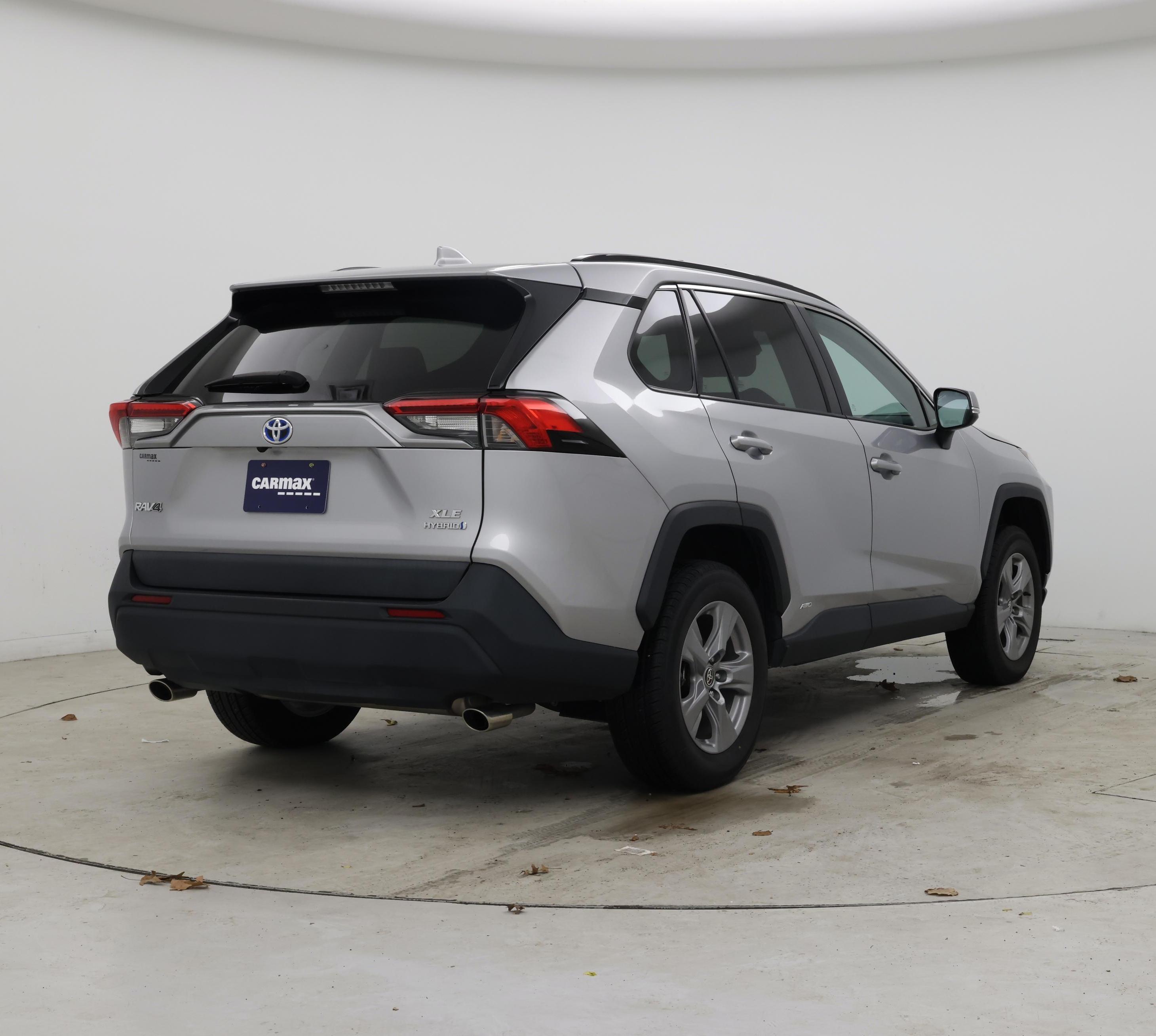 Thumbnail: 2022 Toyota RAV4 - 8