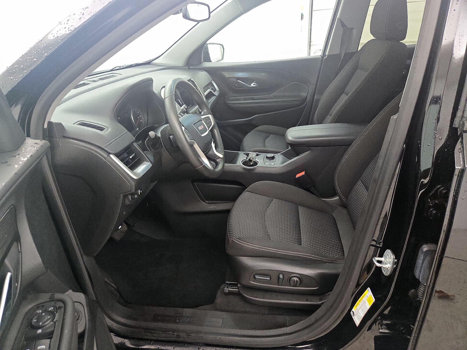 Thumbnail: 2022 GMC Terrain - 11