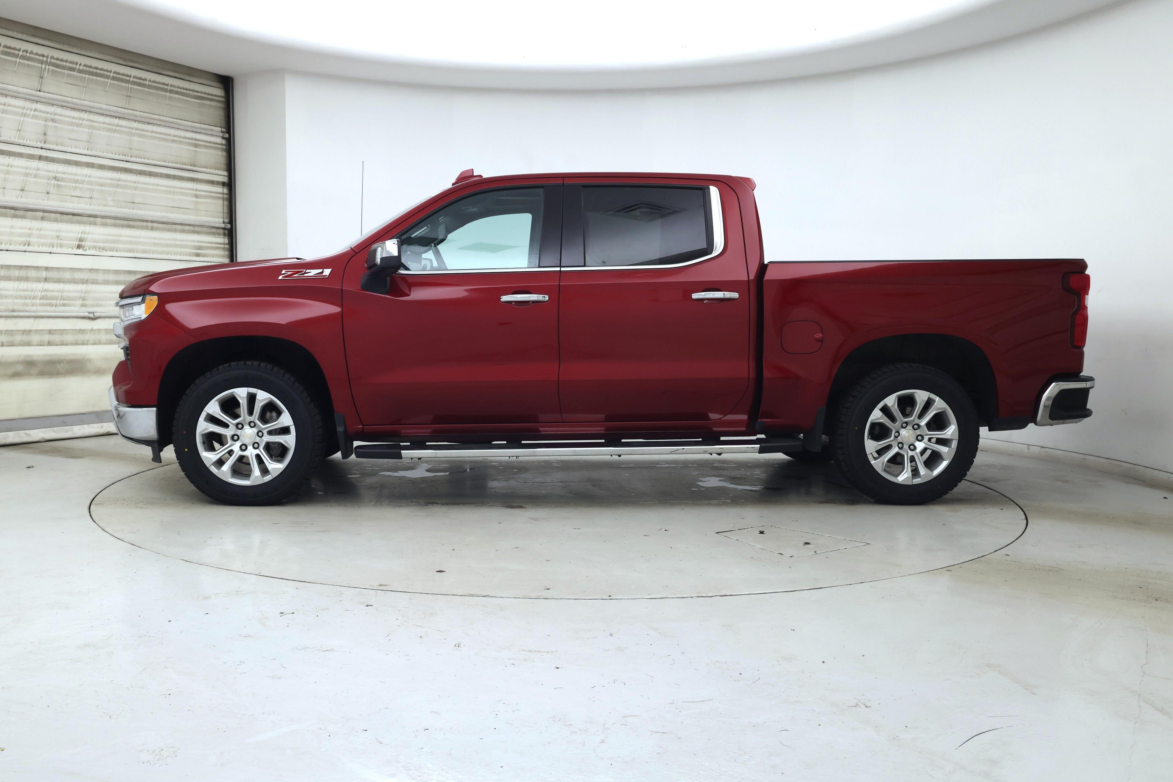 Thumbnail: 2022 Chevrolet Silverado 1500 - 3