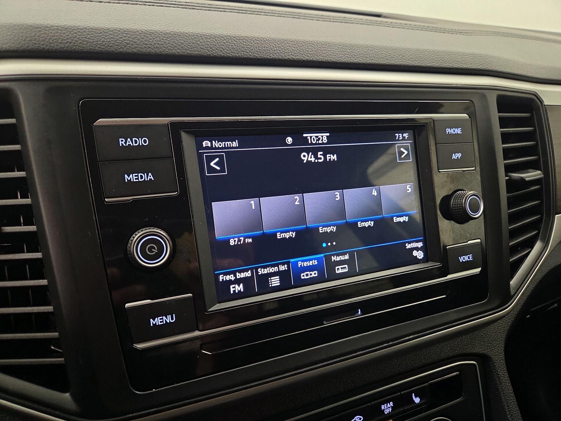 Thumbnail: 2023 Volkswagen Atlas - 15