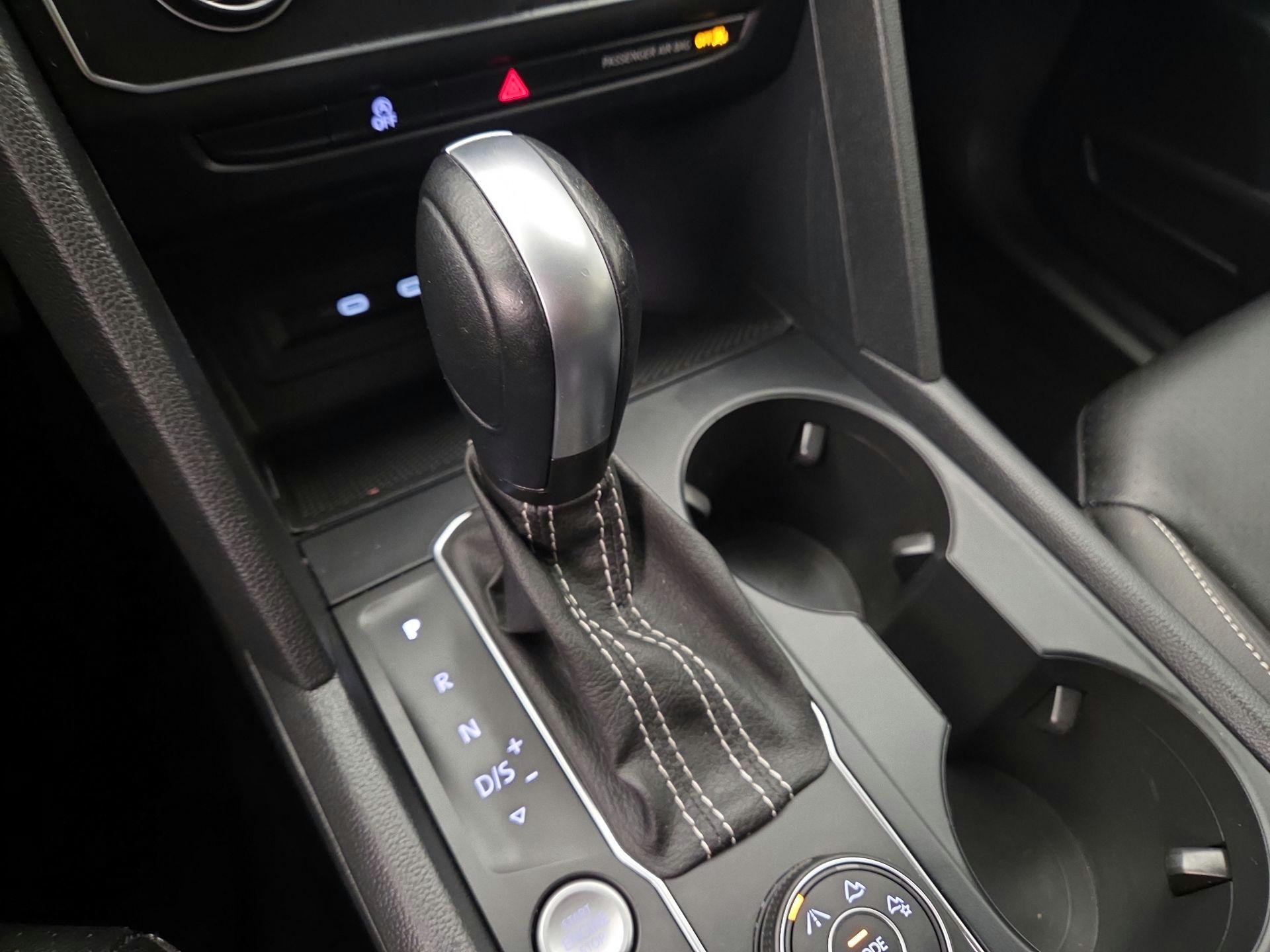 Thumbnail: 2023 Volkswagen Atlas - 17