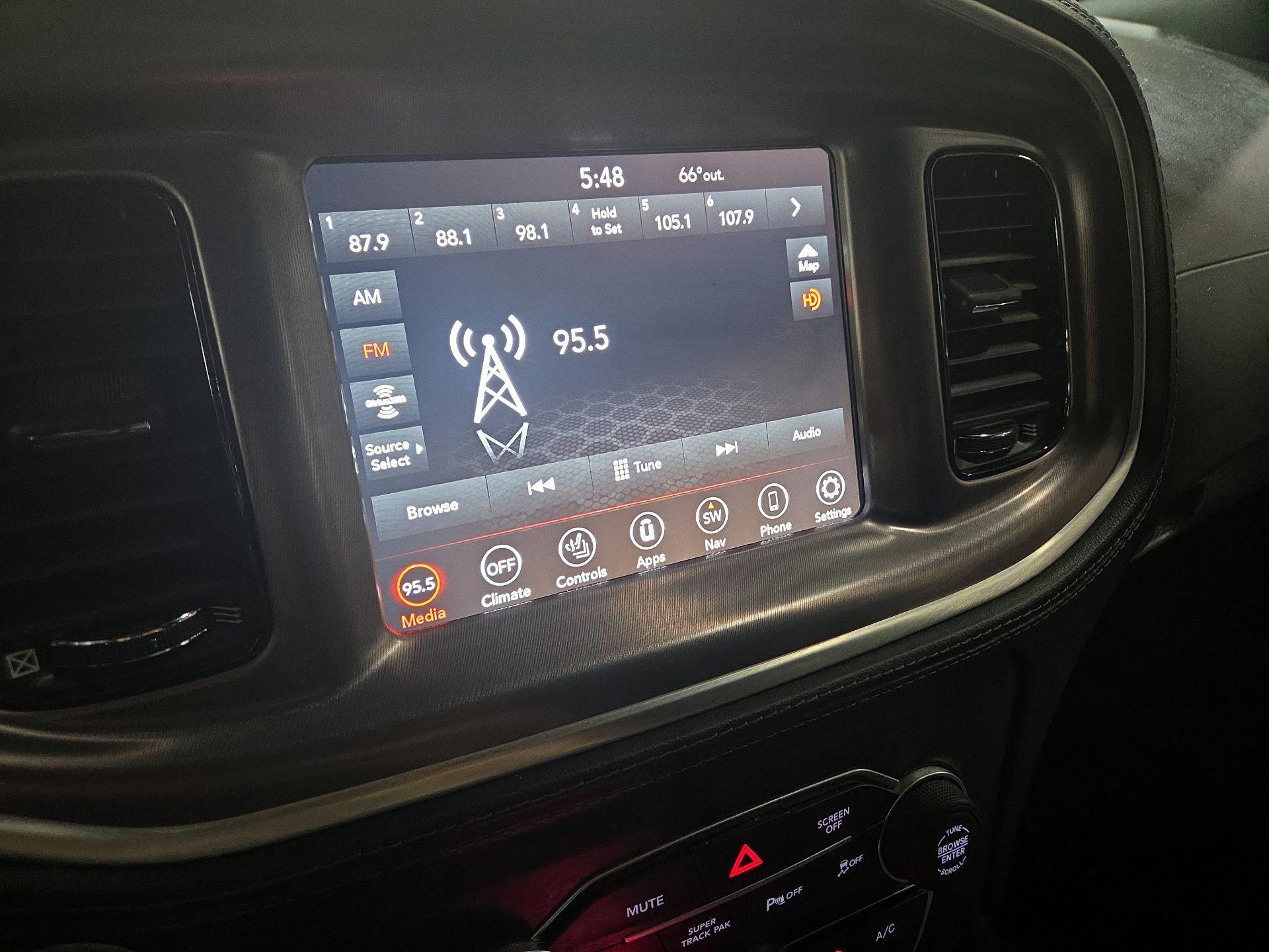 Thumbnail: 2021 Dodge Charger - 16