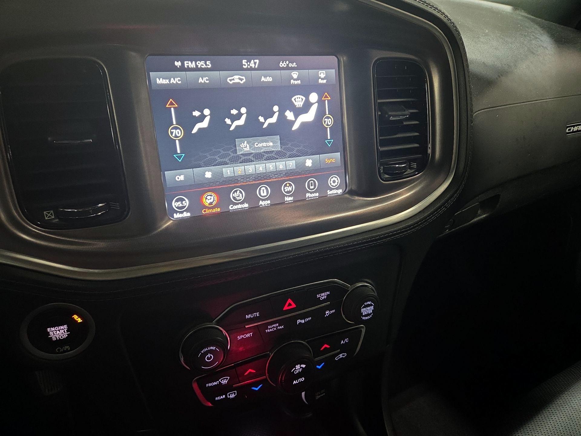 Thumbnail: 2021 Dodge Charger - 17