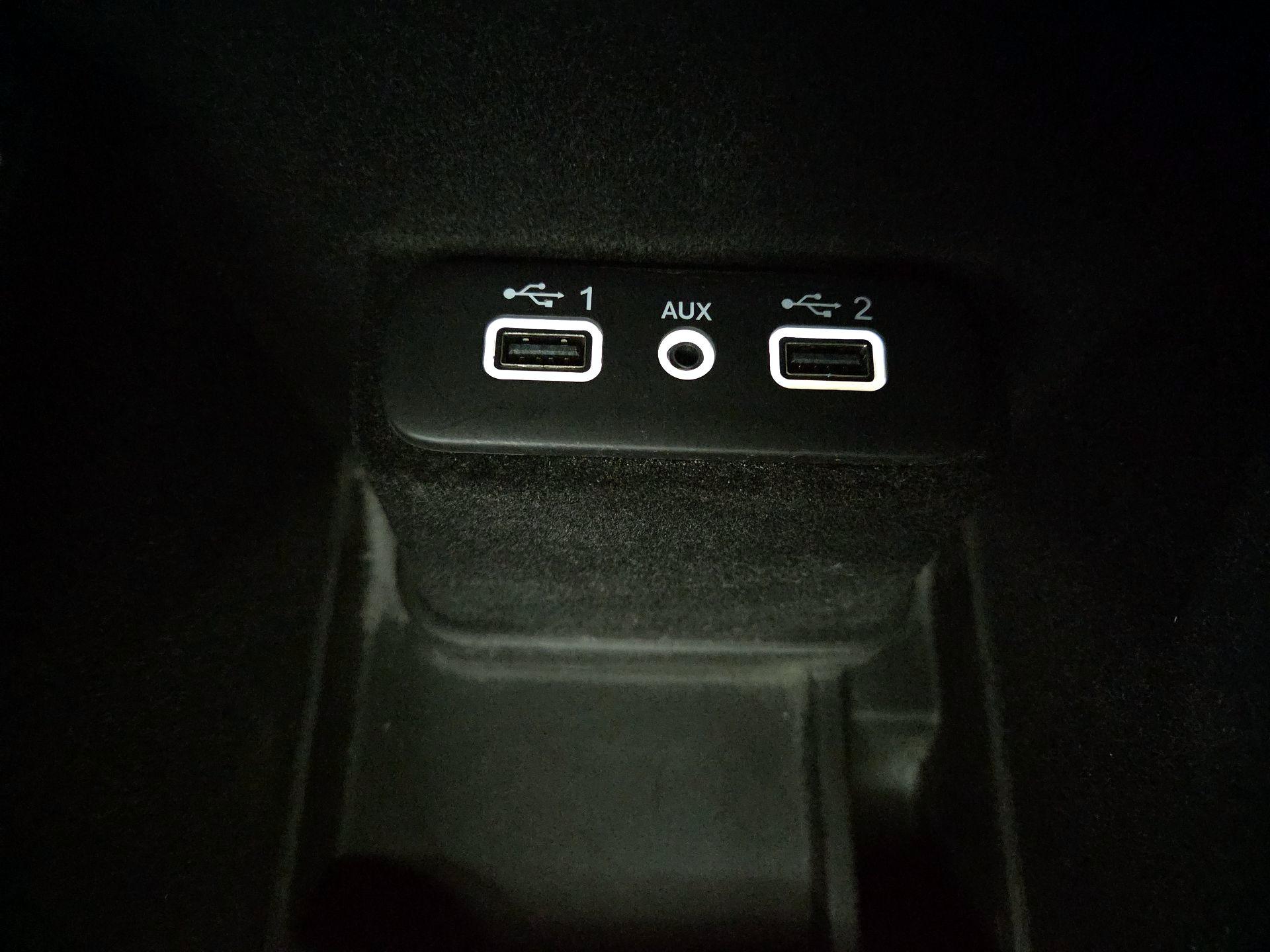 Thumbnail: 2021 Dodge Charger - 19